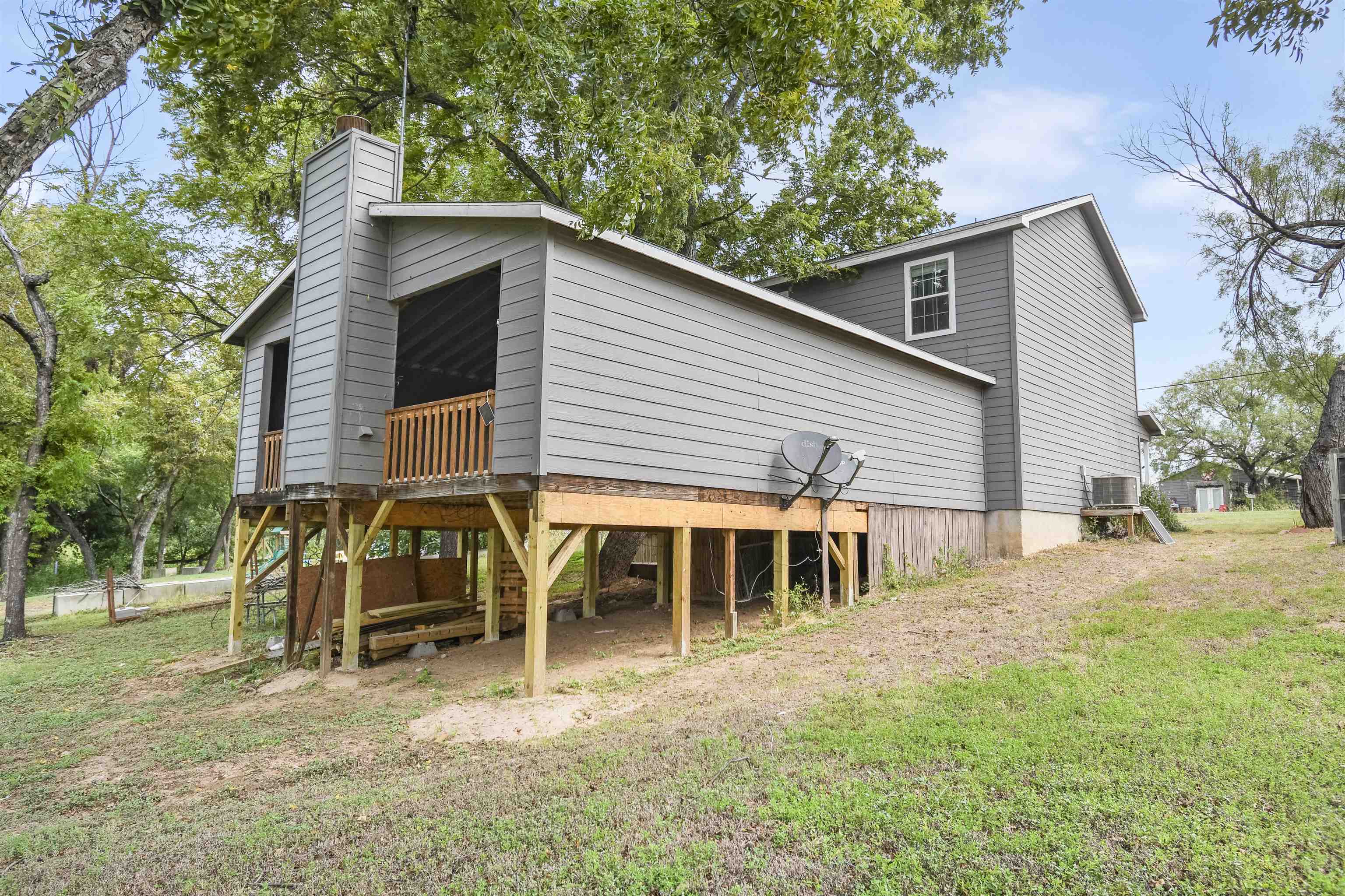 6450 River Oaks Drive