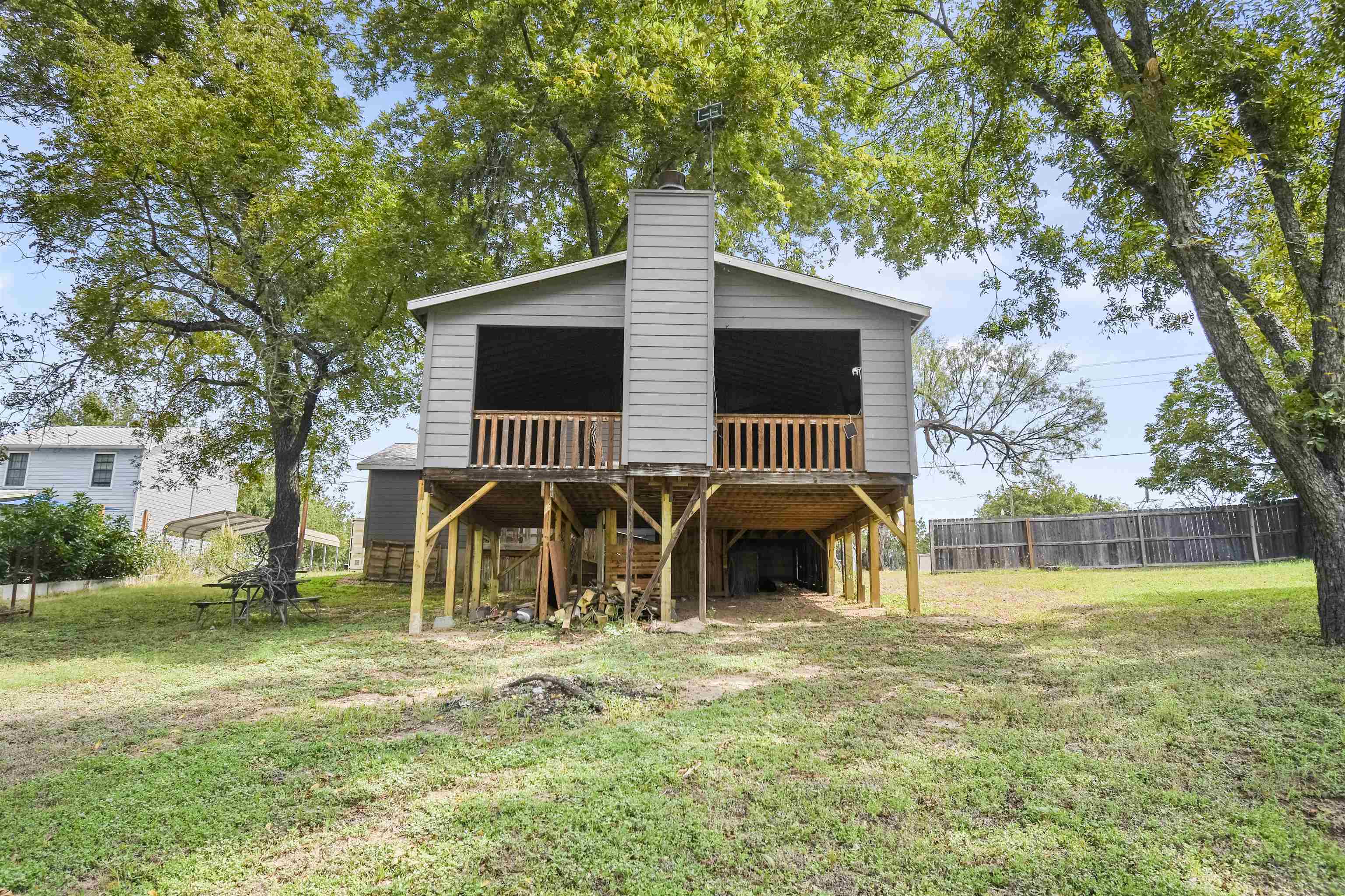 6450 River Oaks Drive