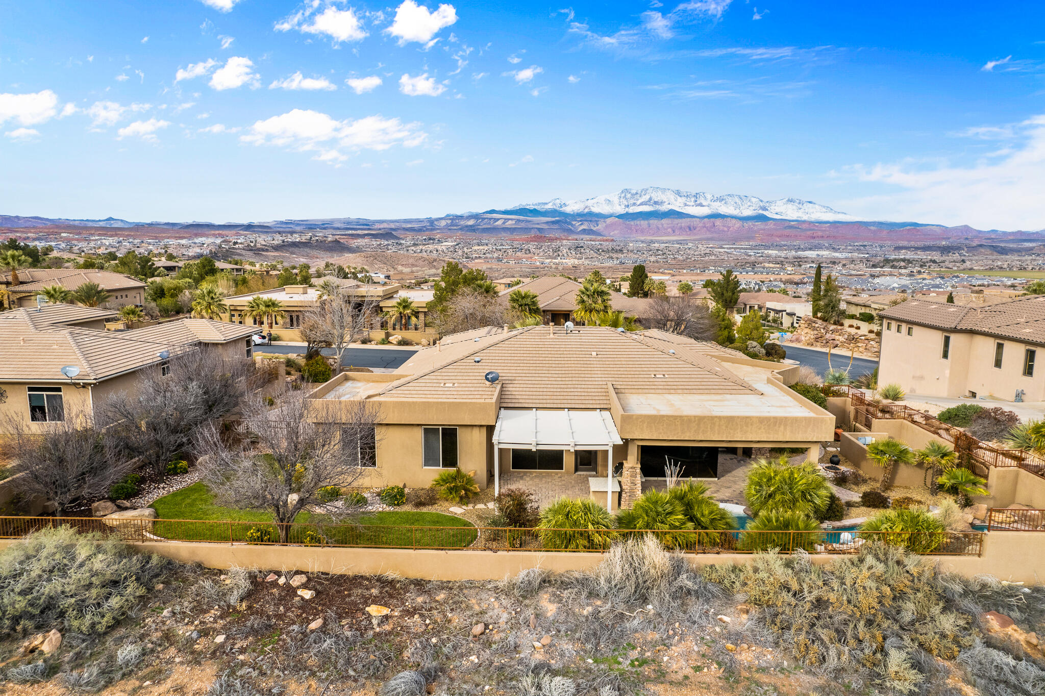 2442 E Granite Way