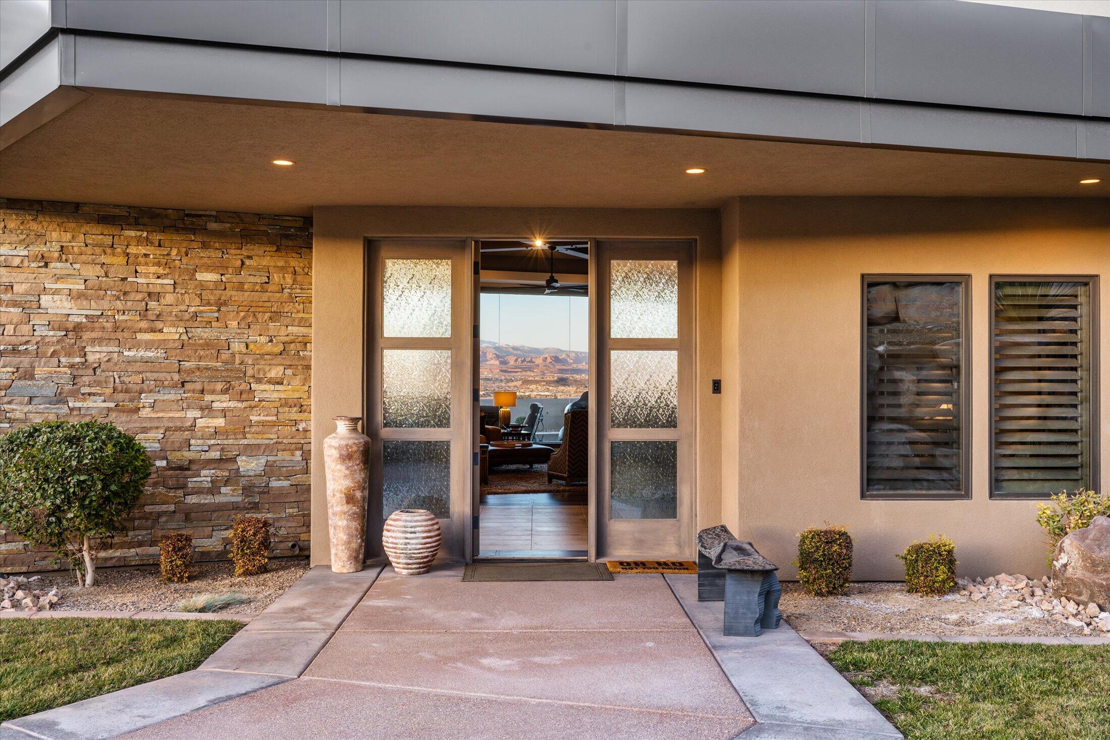 1767 Rhyolite LN