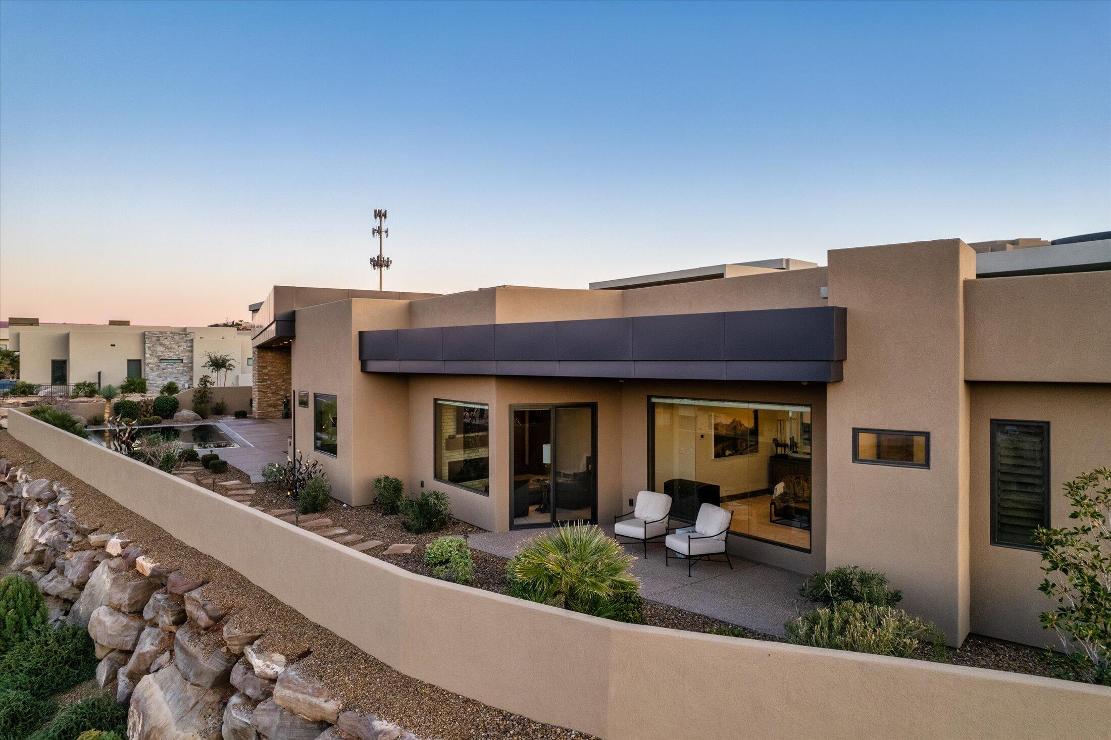 1767 Rhyolite LN