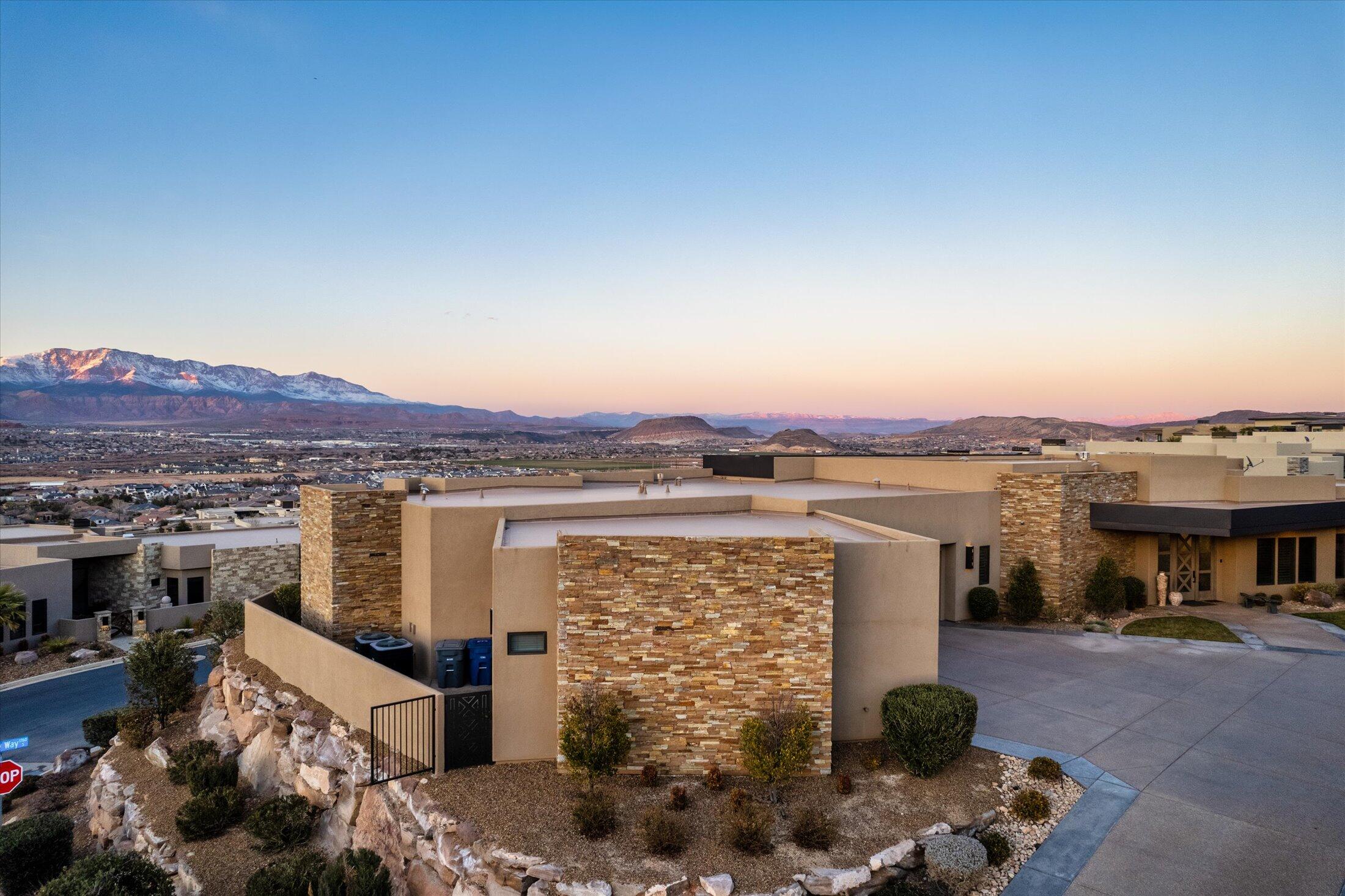 1767 Rhyolite LN