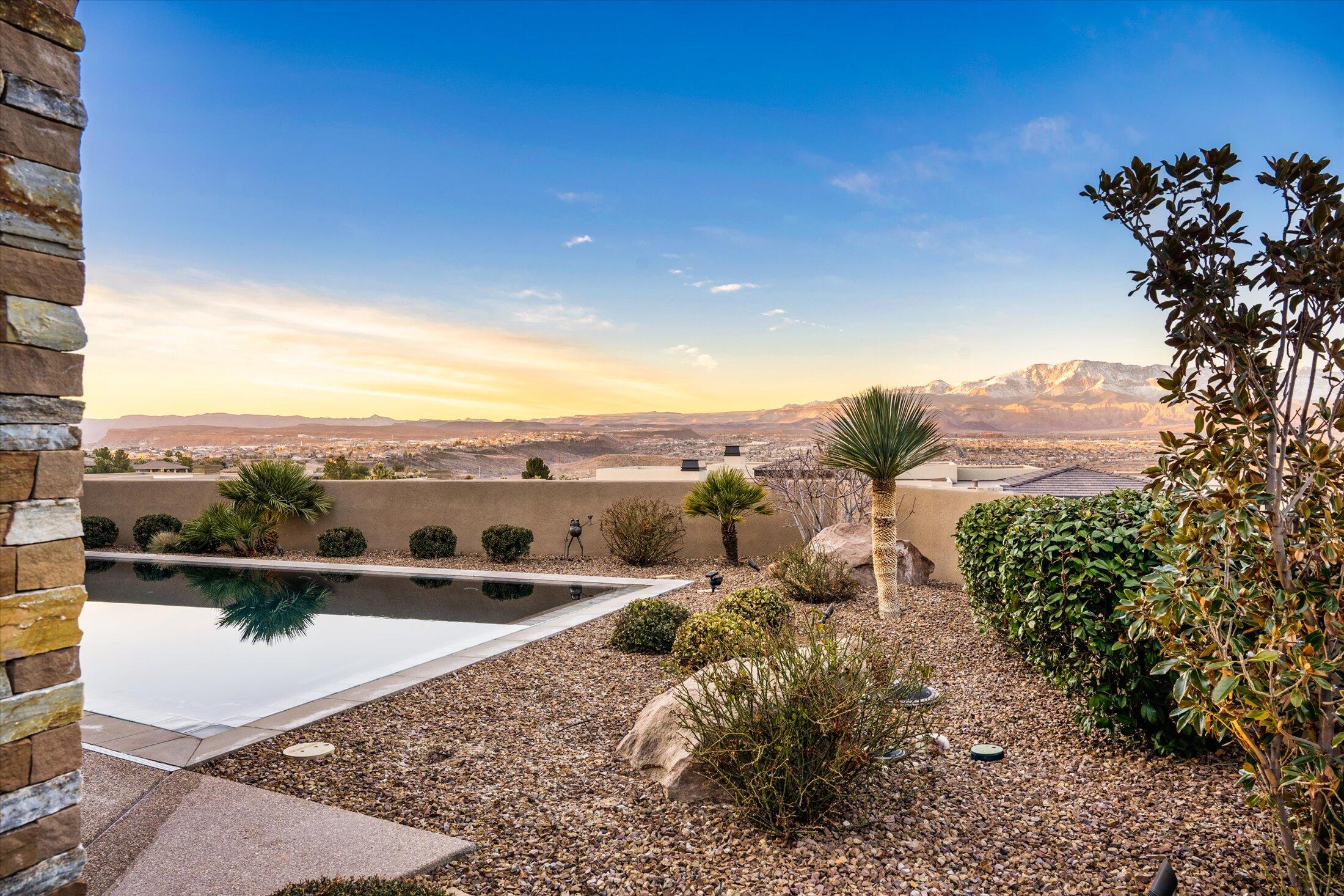 1767 Rhyolite LN