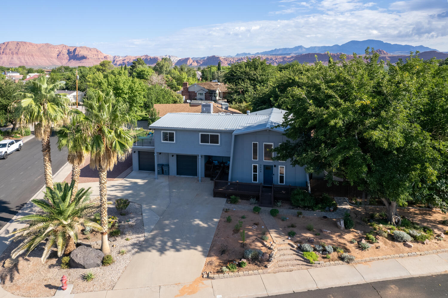 2608 W Circle DR