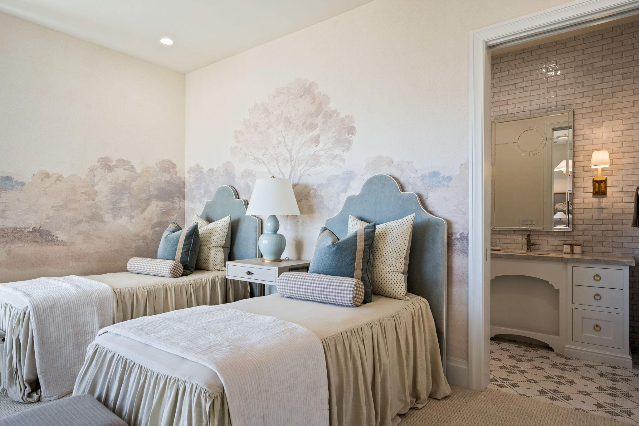 2759 E Diamond Ridge DR