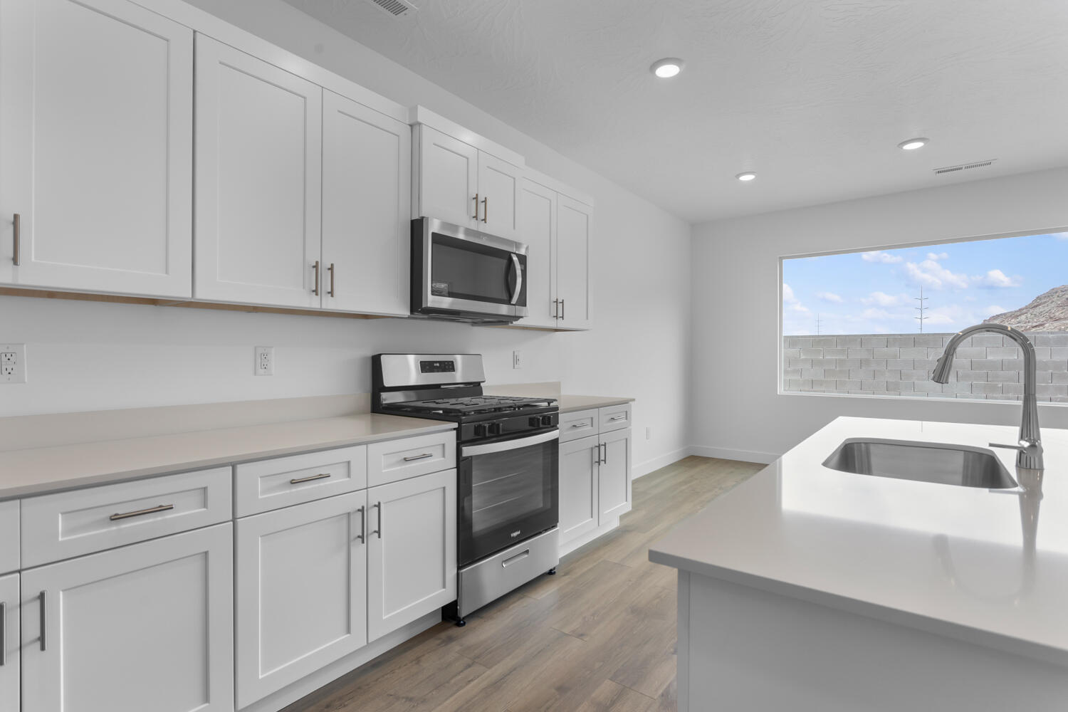 1634 S Star Springs DR Unit: 107