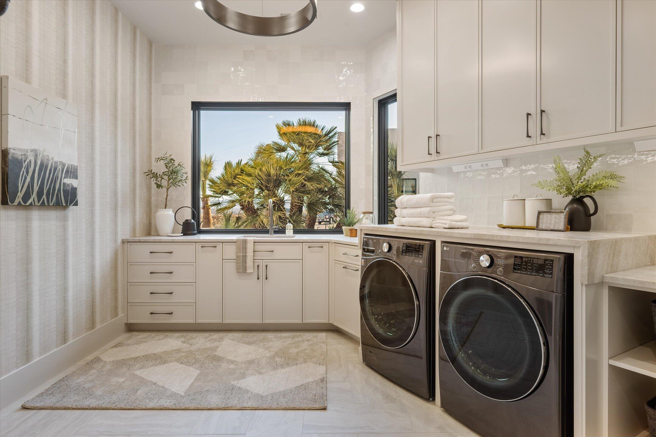 2869 E Diamond Ridge DR