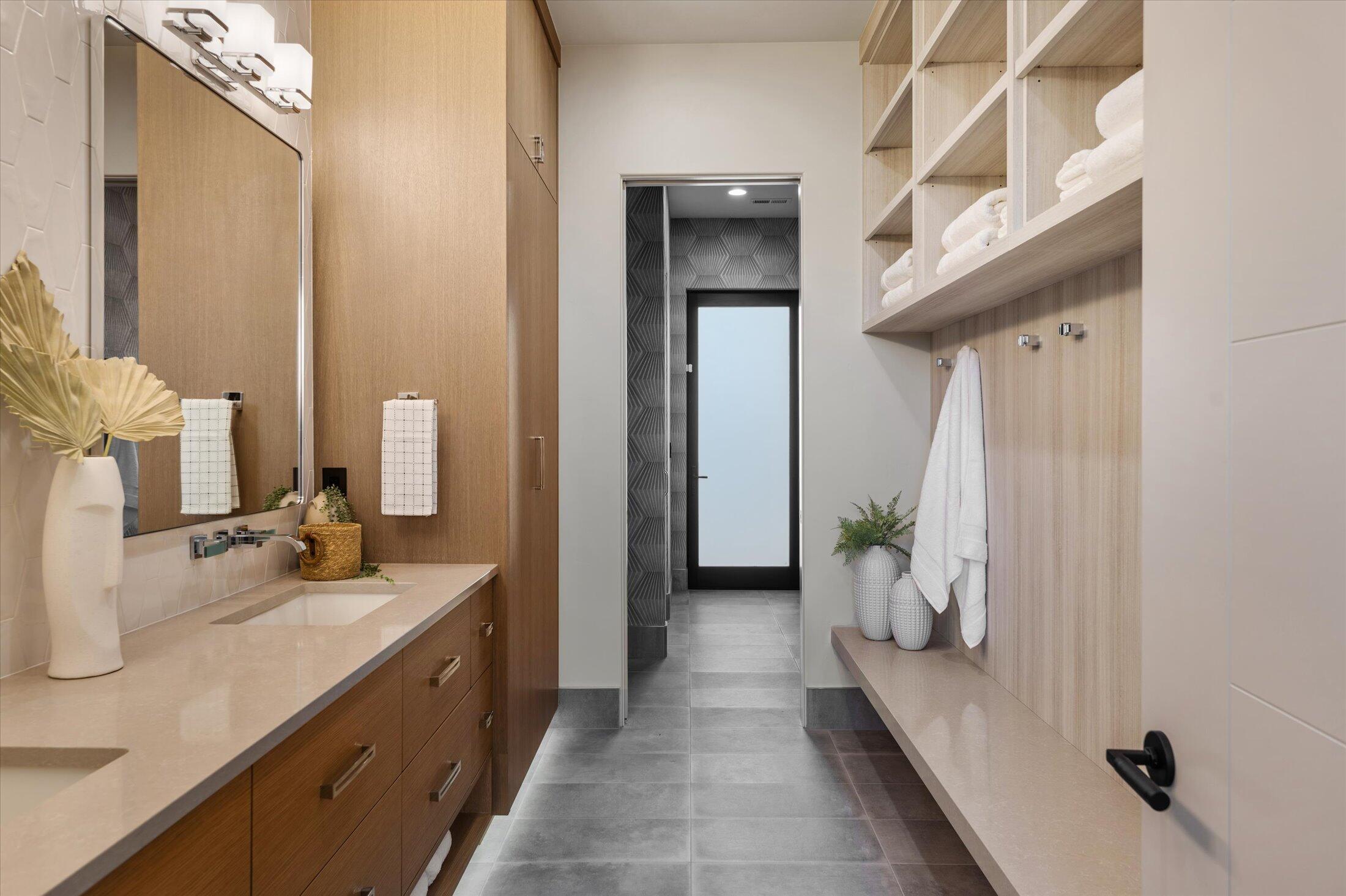 2869 E Diamond Ridge DR