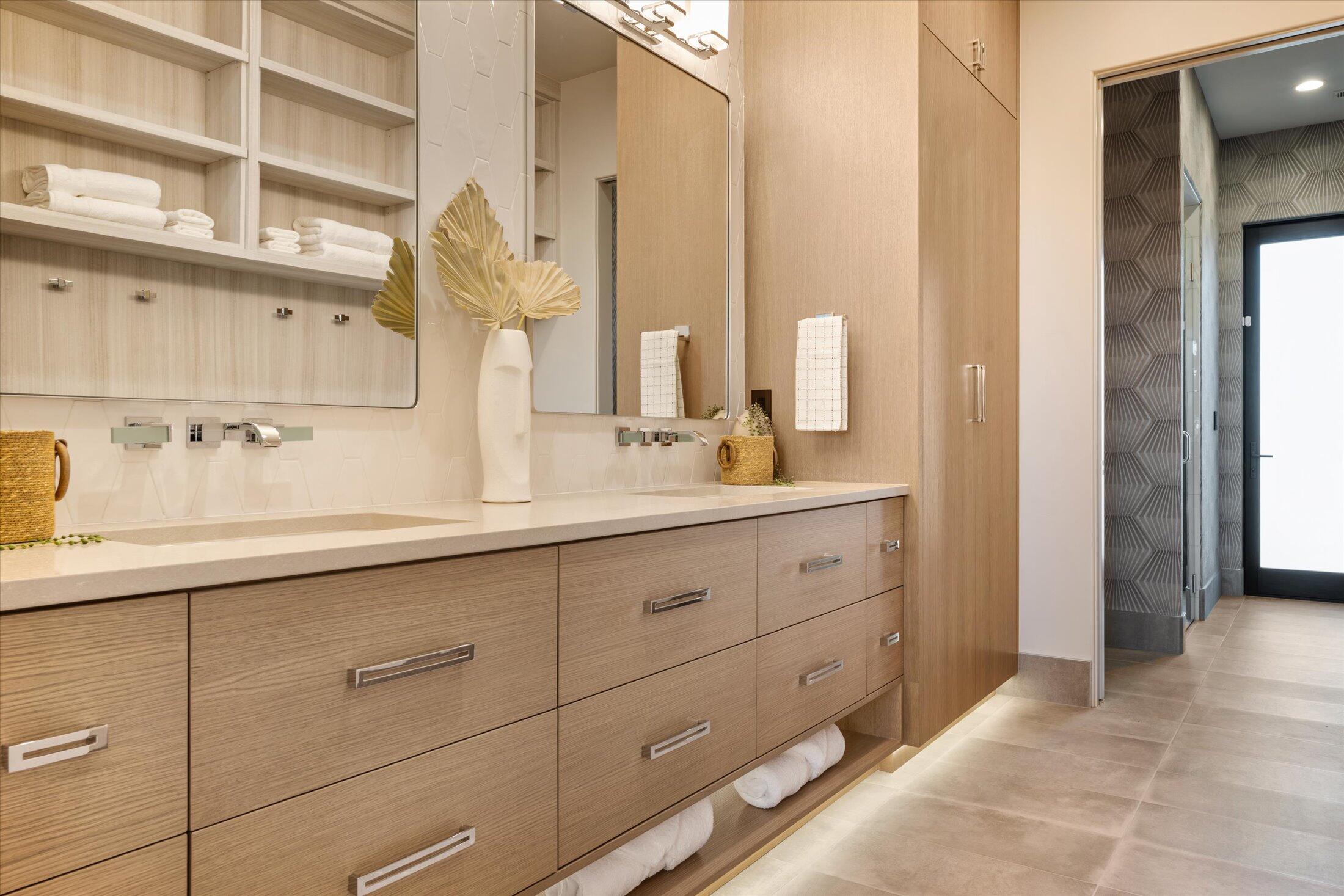 2869 E Diamond Ridge DR