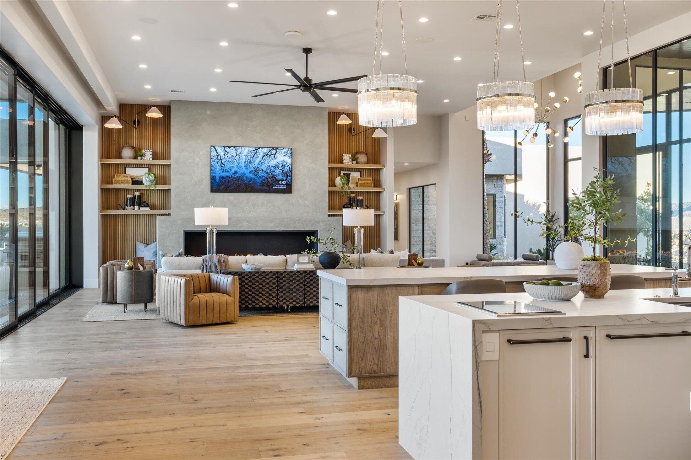 2869 E Diamond Ridge DR