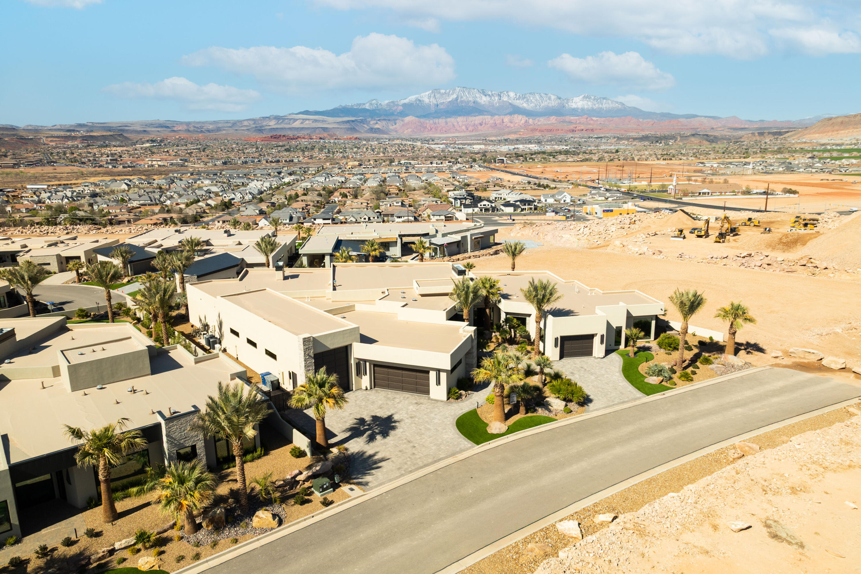 2869 E Diamond Ridge DR