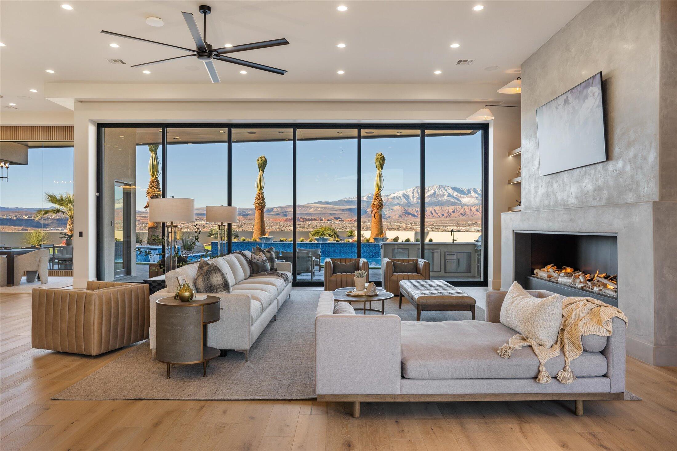 2869 E Diamond Ridge DR