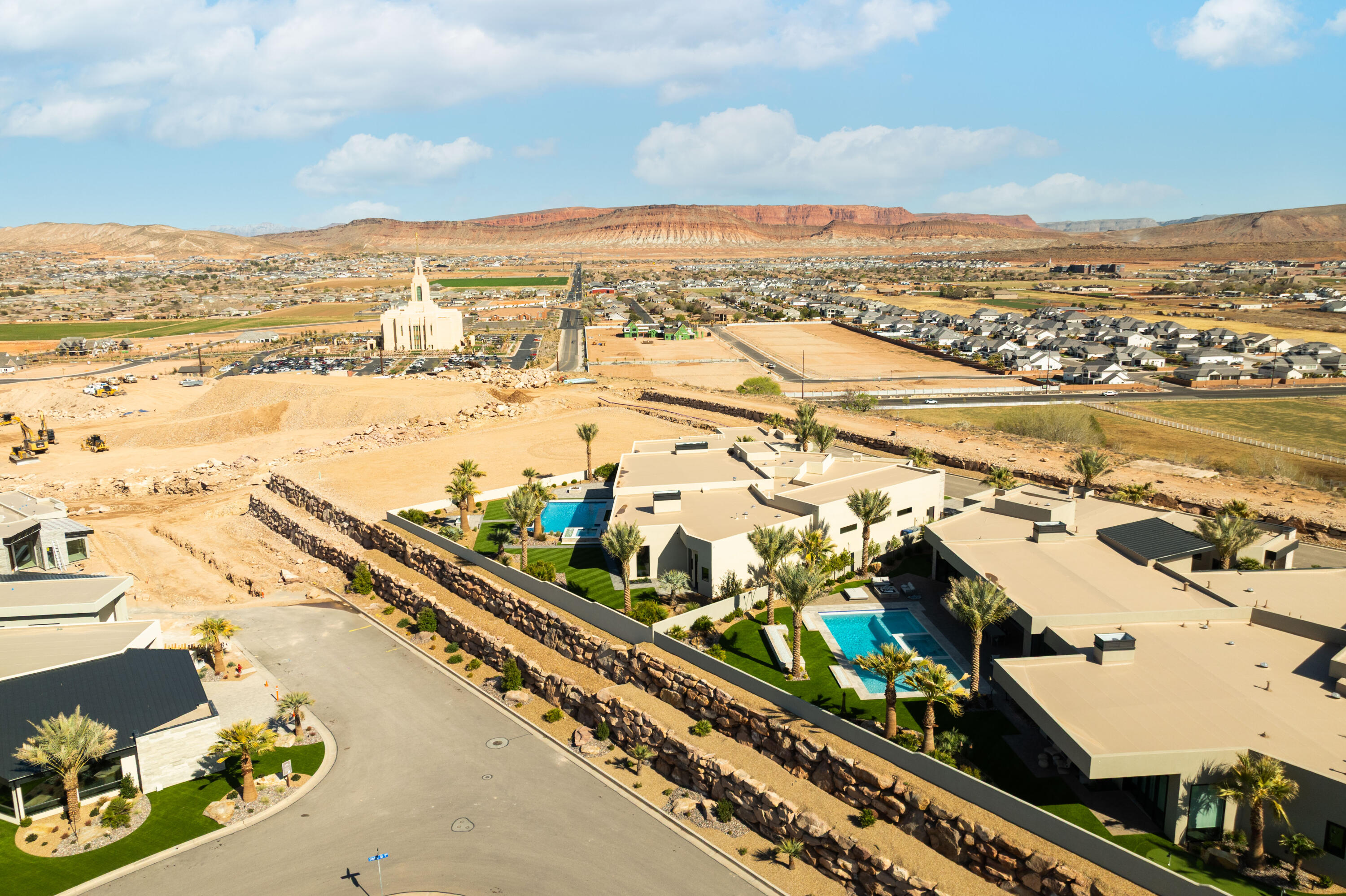 2869 E Diamond Ridge DR