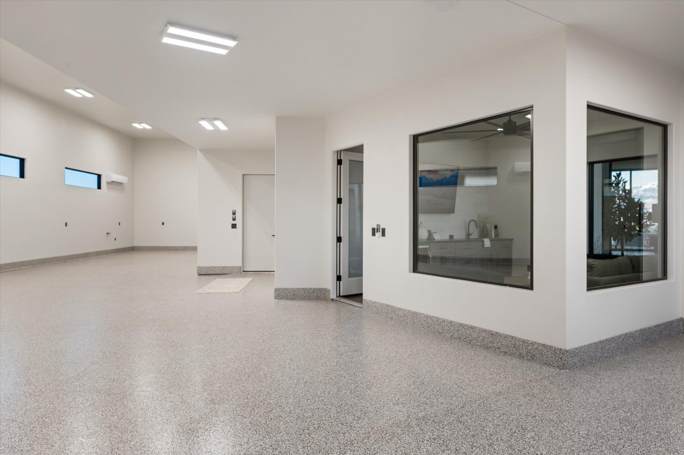 2869 E Diamond Ridge DR