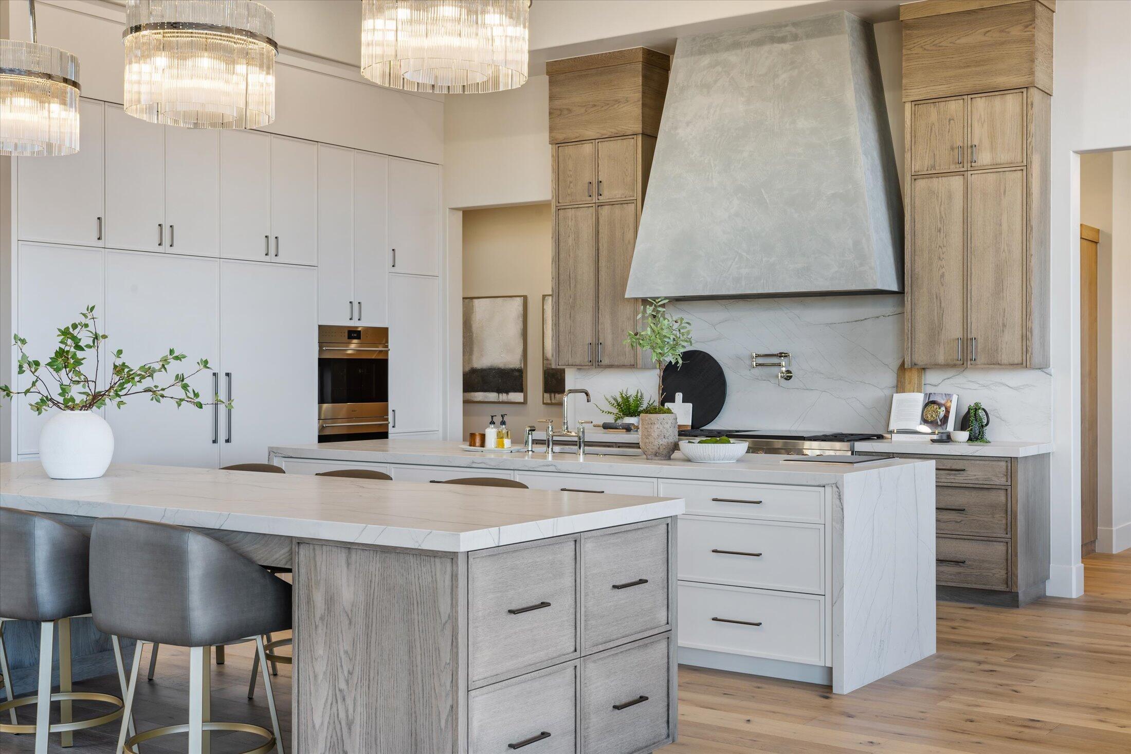 2869 E Diamond Ridge DR