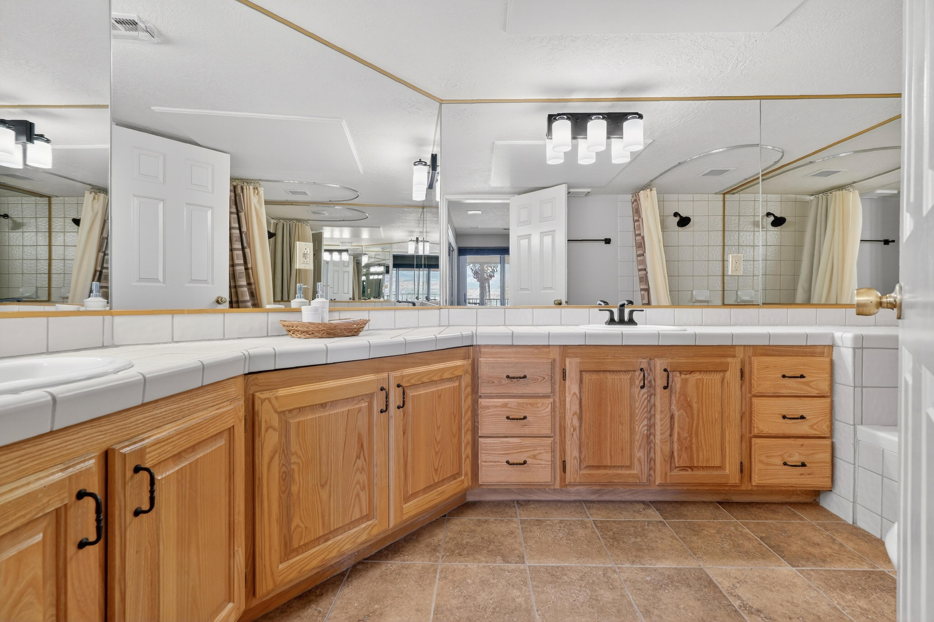 1845 W CANYON VIEW DR 120