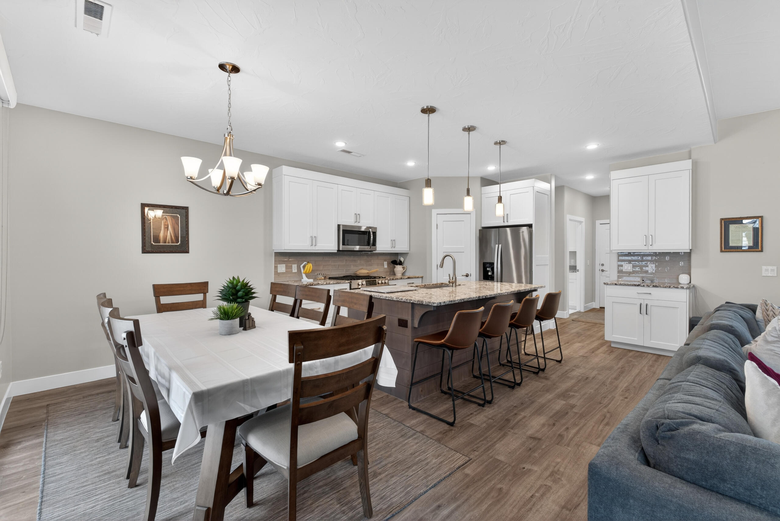 1790 W ANDESITE DR