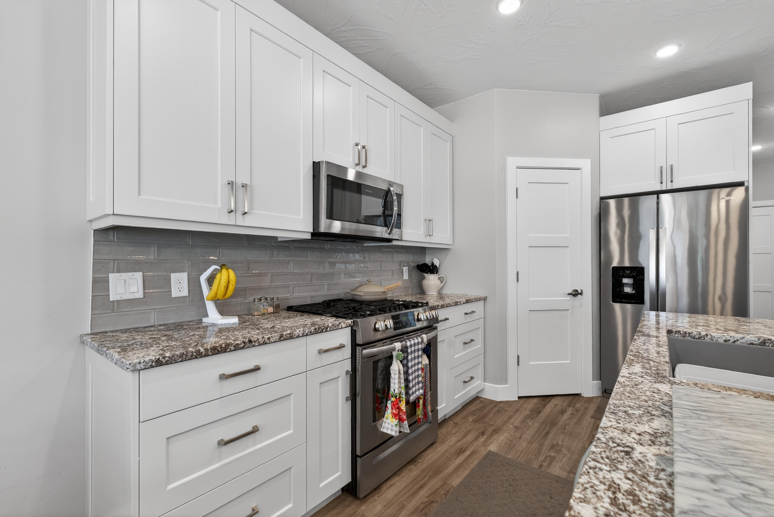 1790 W ANDESITE DR