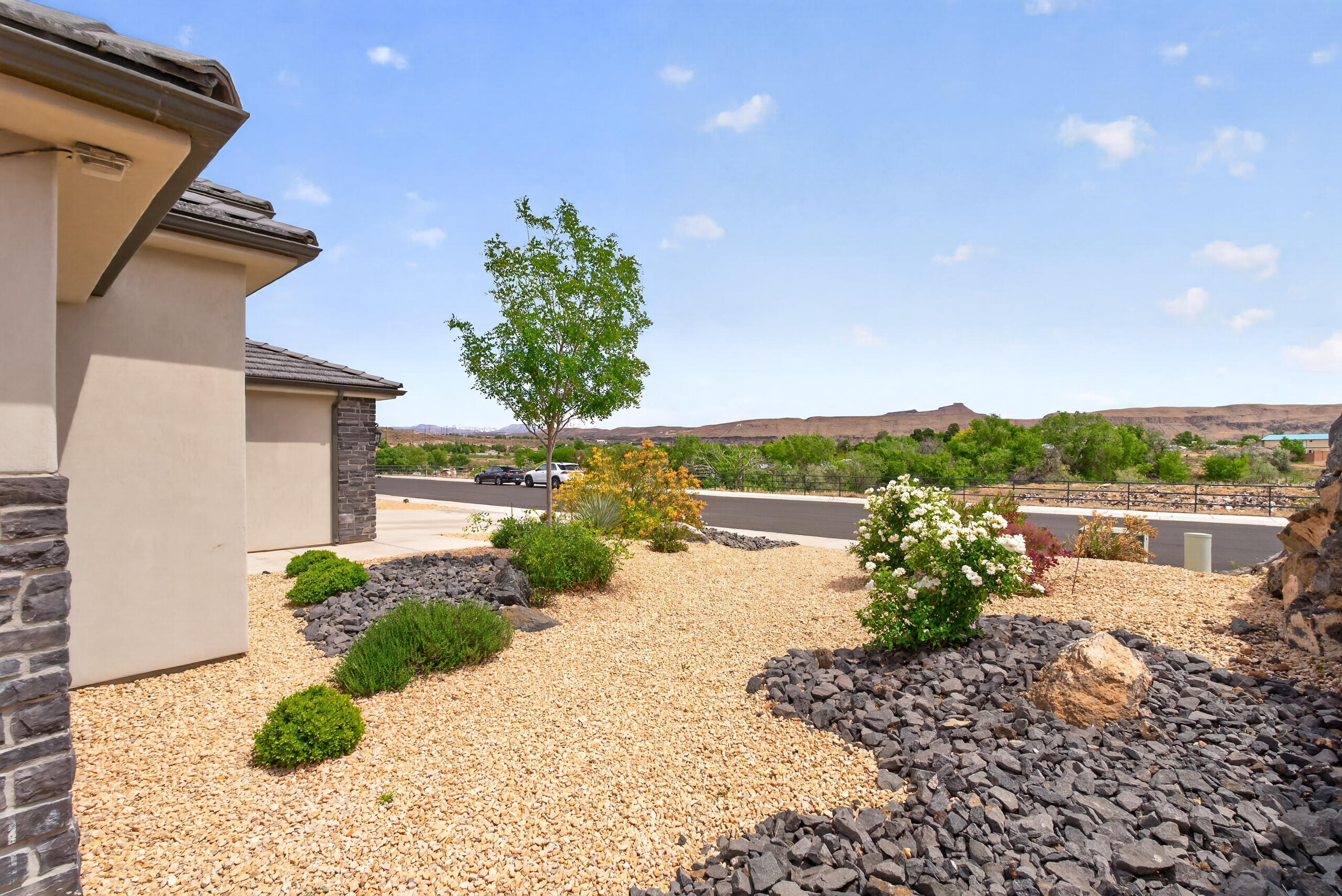 1790 W ANDESITE DR