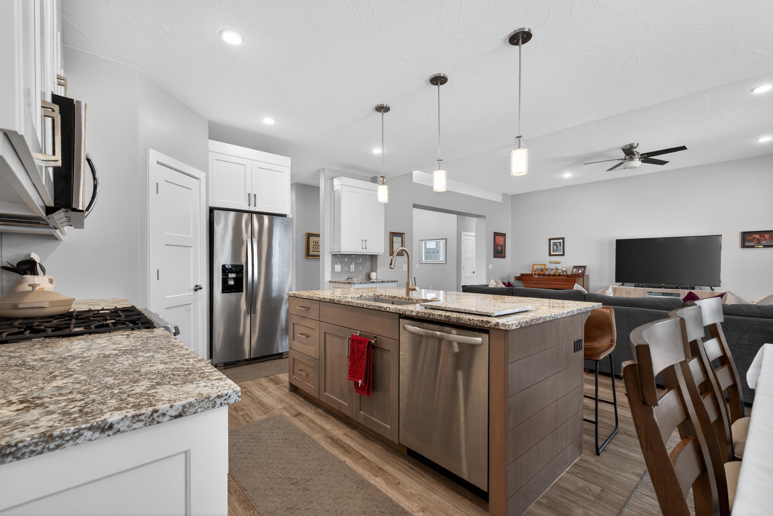 1790 W ANDESITE DR