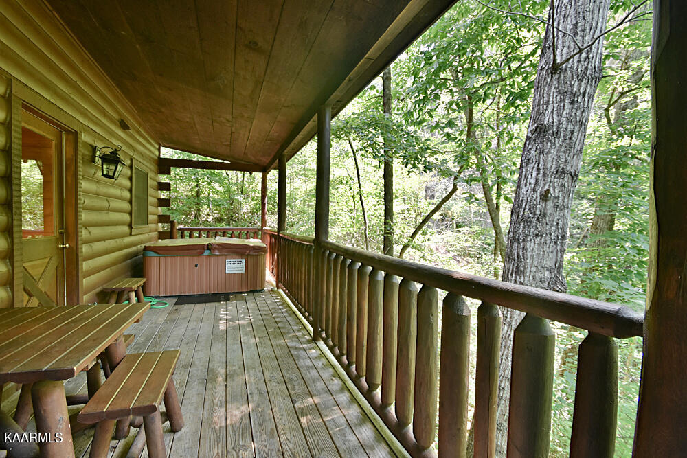 2234 Breezy Rd