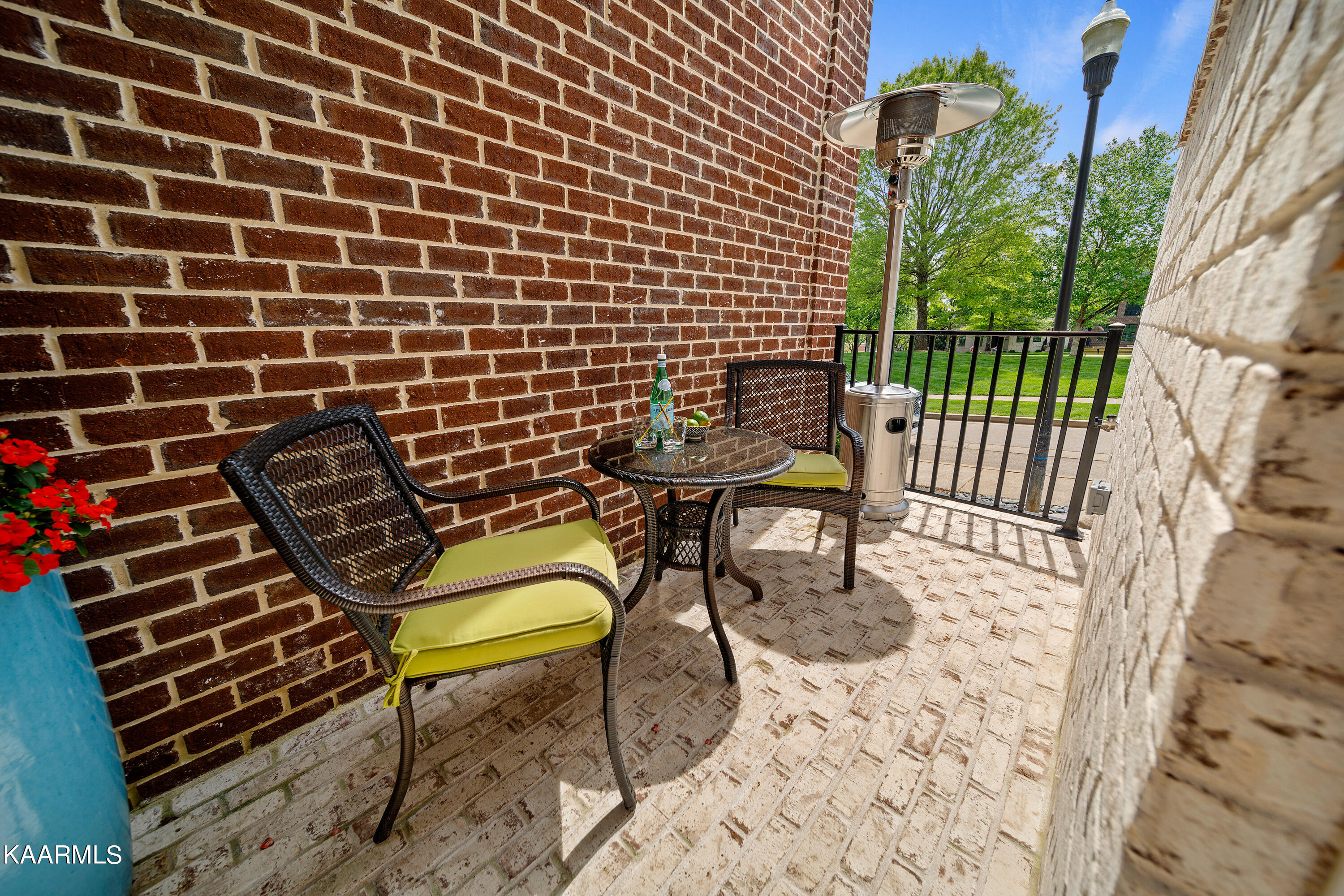 1716 Cades Cove Rd