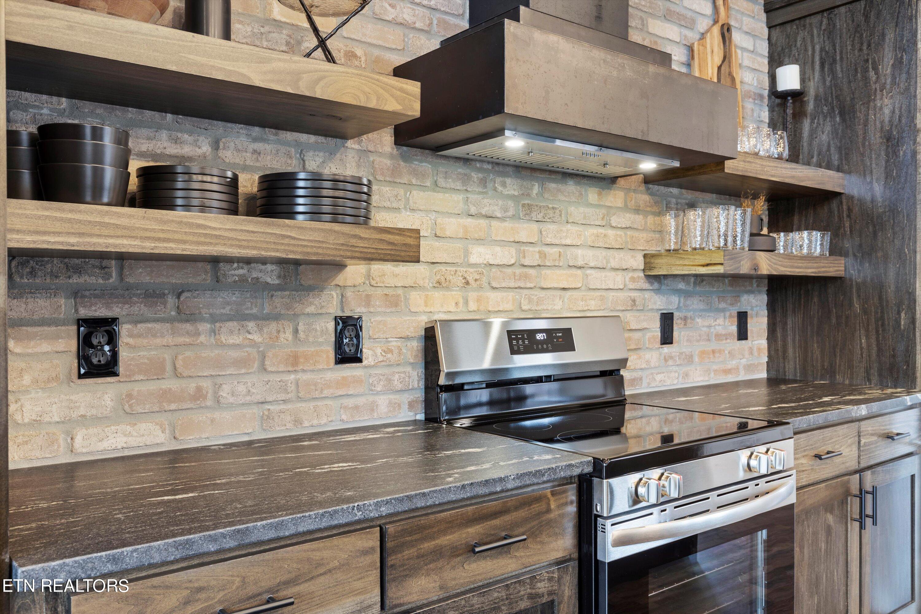 2253 Lone Ridge Drive