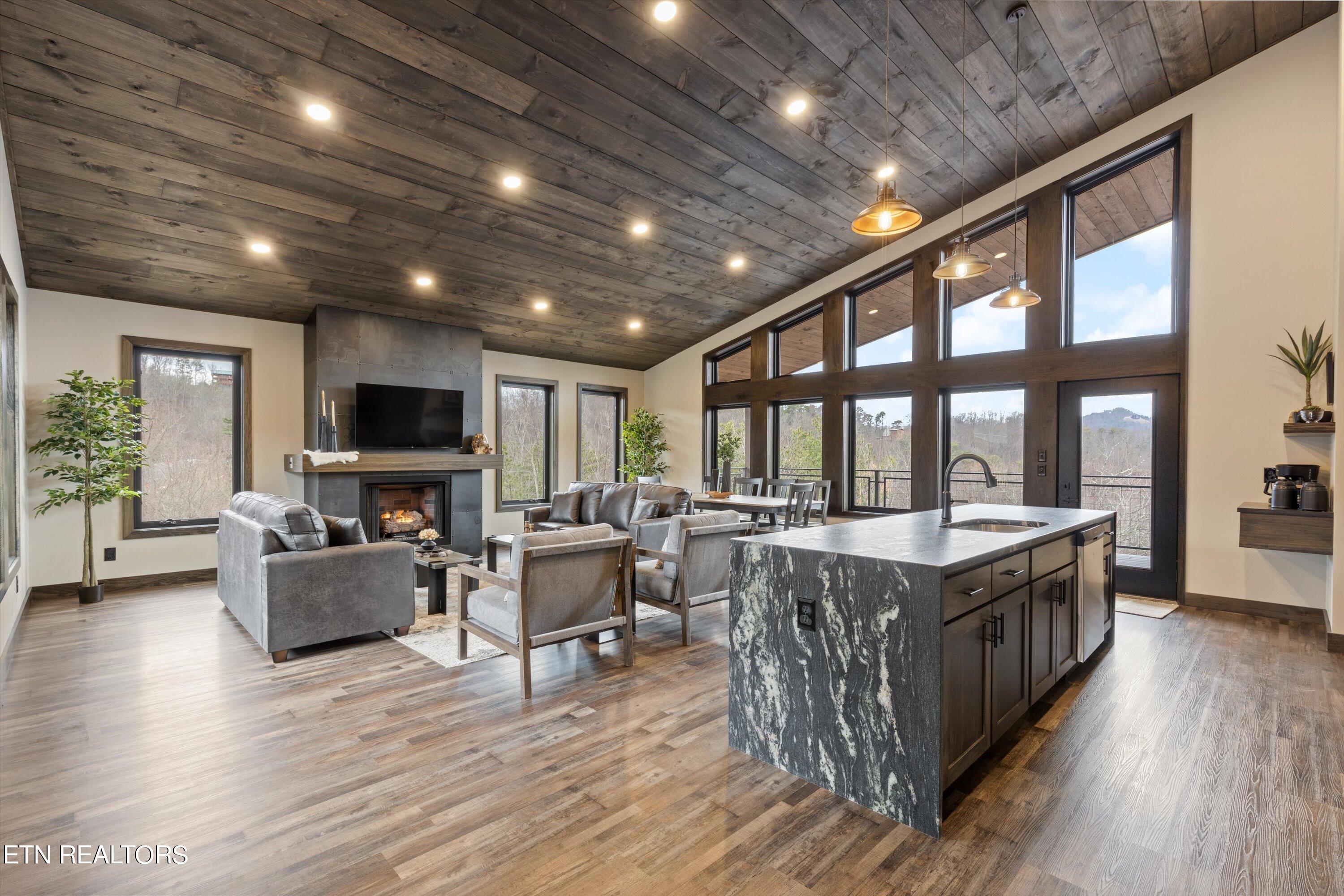 2253 Lone Ridge Drive