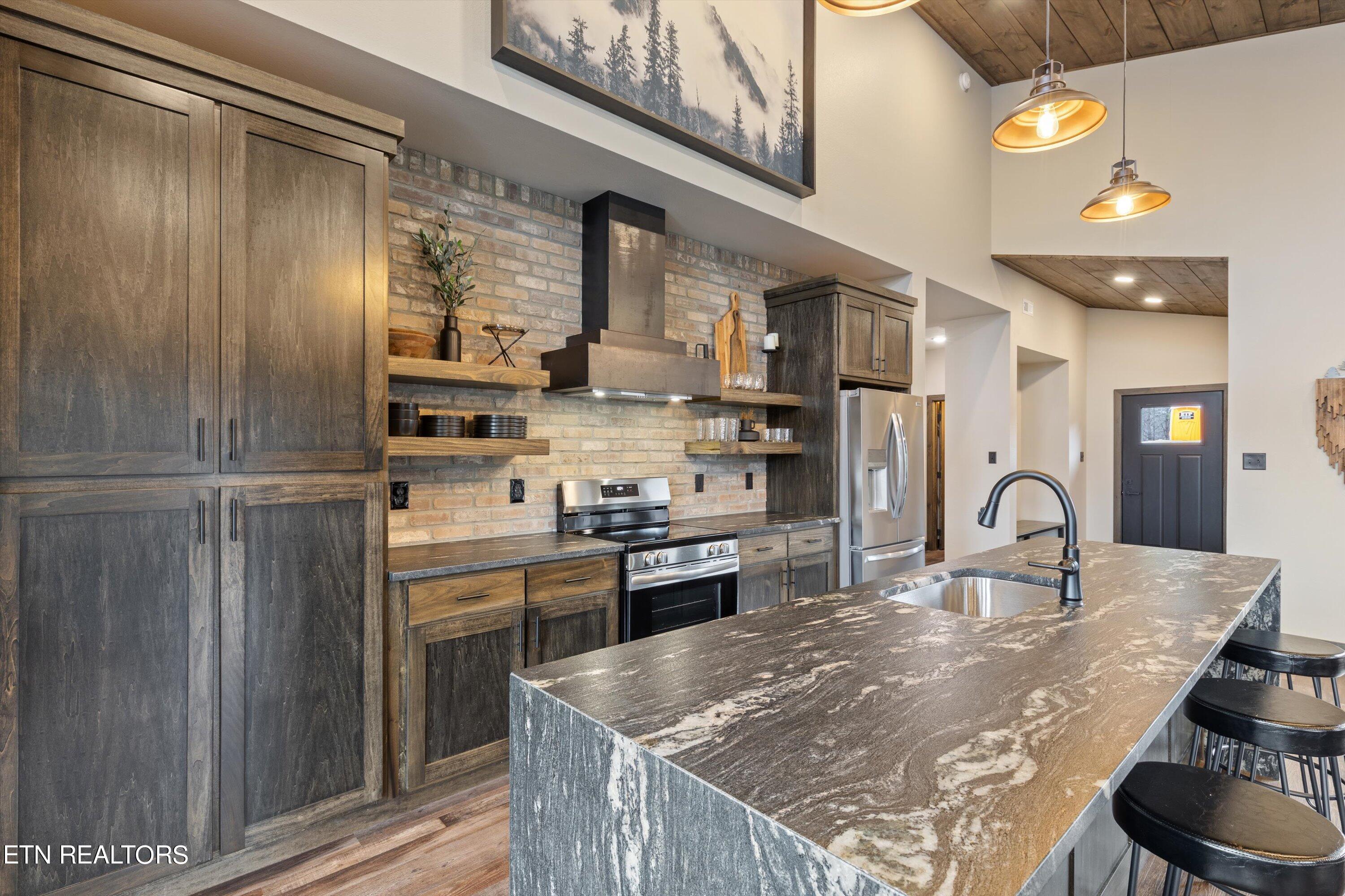 2253 Lone Ridge Drive