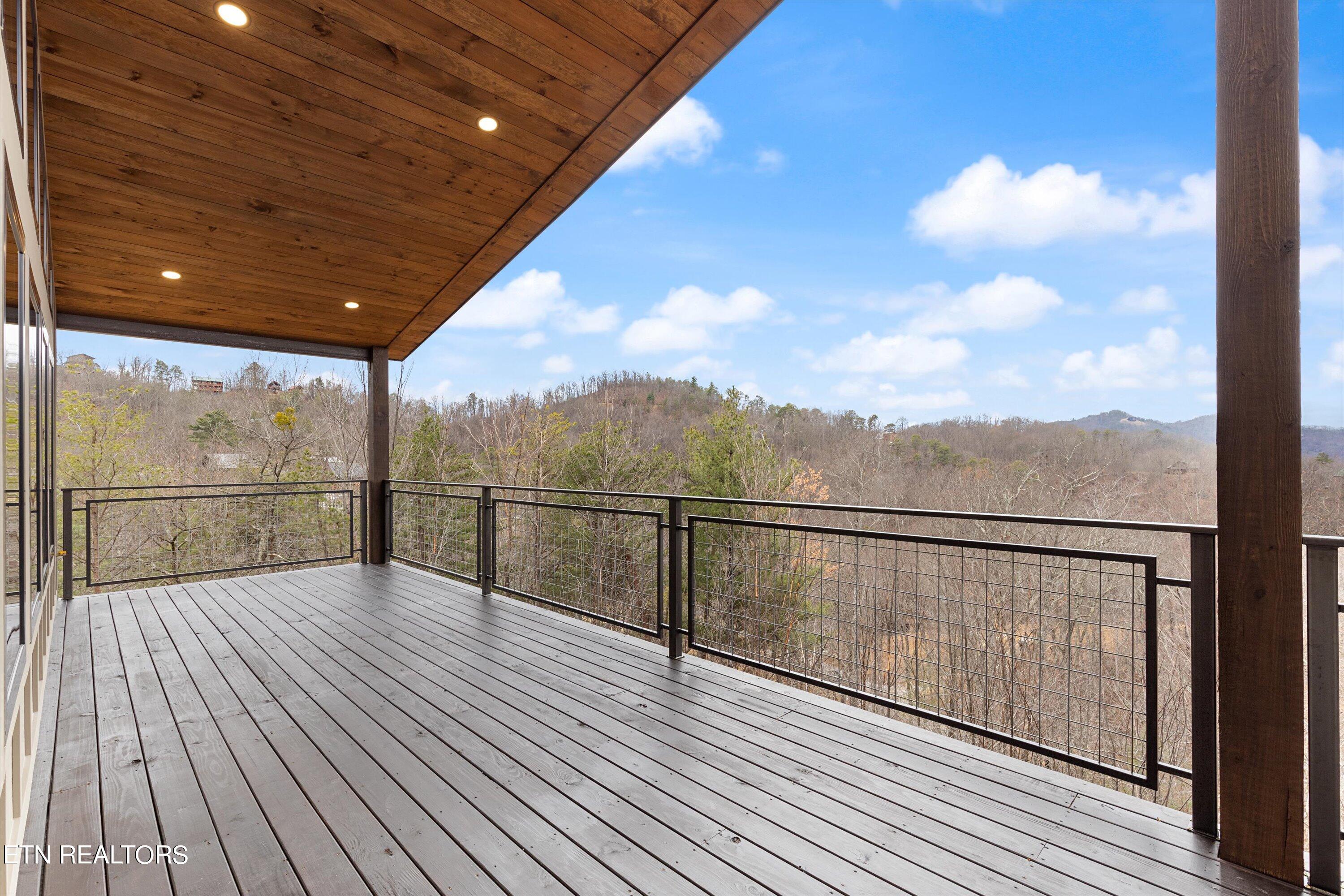 2253 Lone Ridge Drive