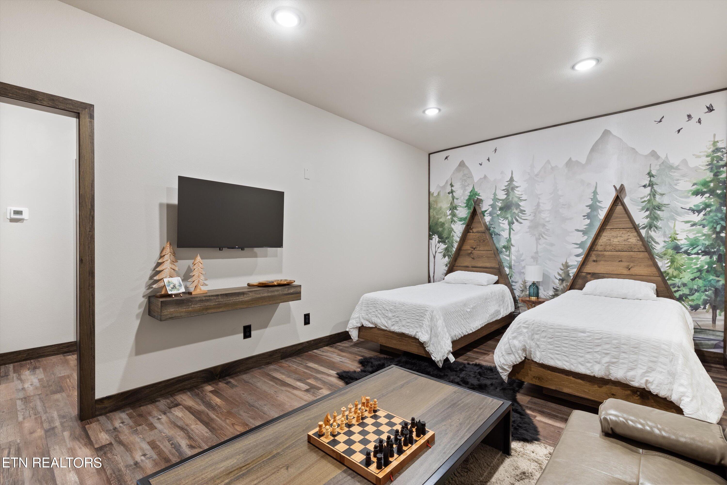 2253 Lone Ridge Drive