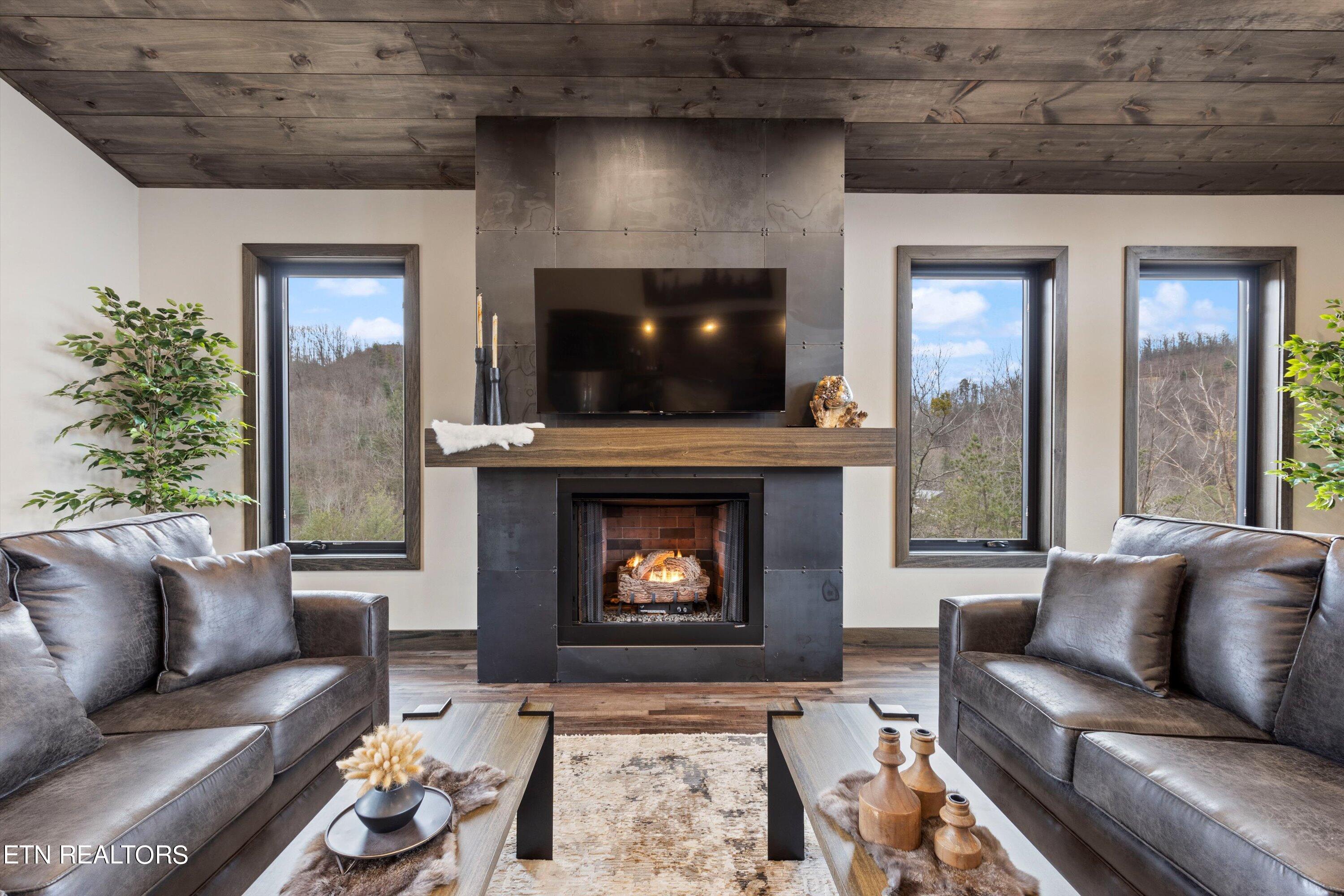 2253 Lone Ridge Drive