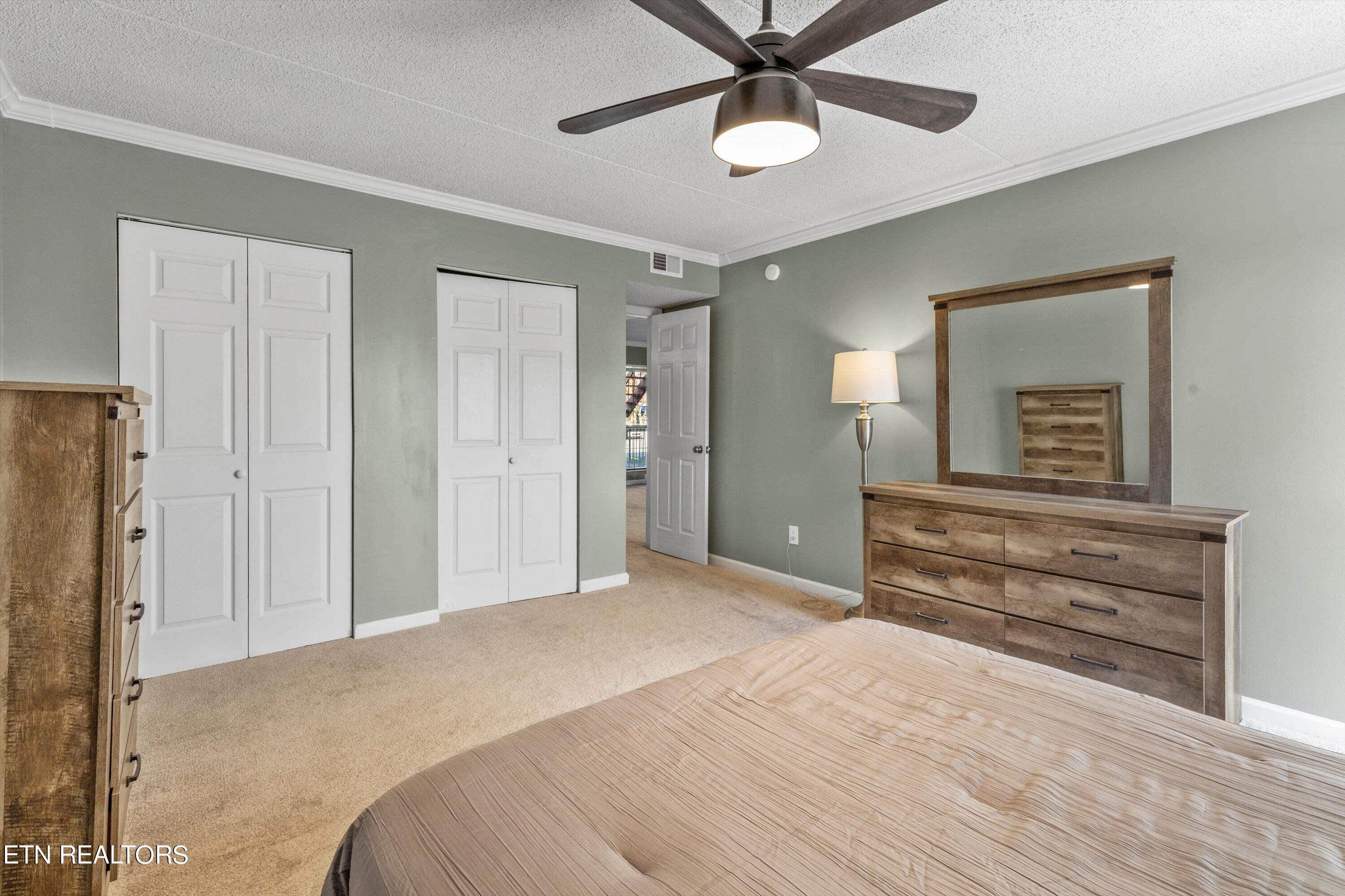 426 Dublin Drive, 206