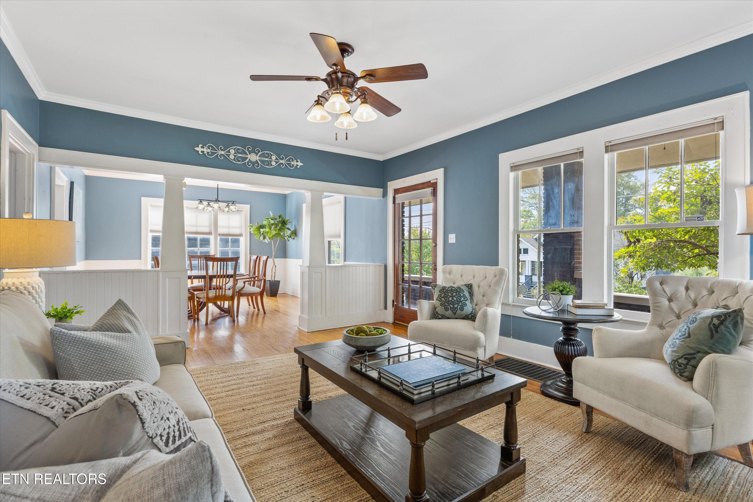 1011 Thompson Place