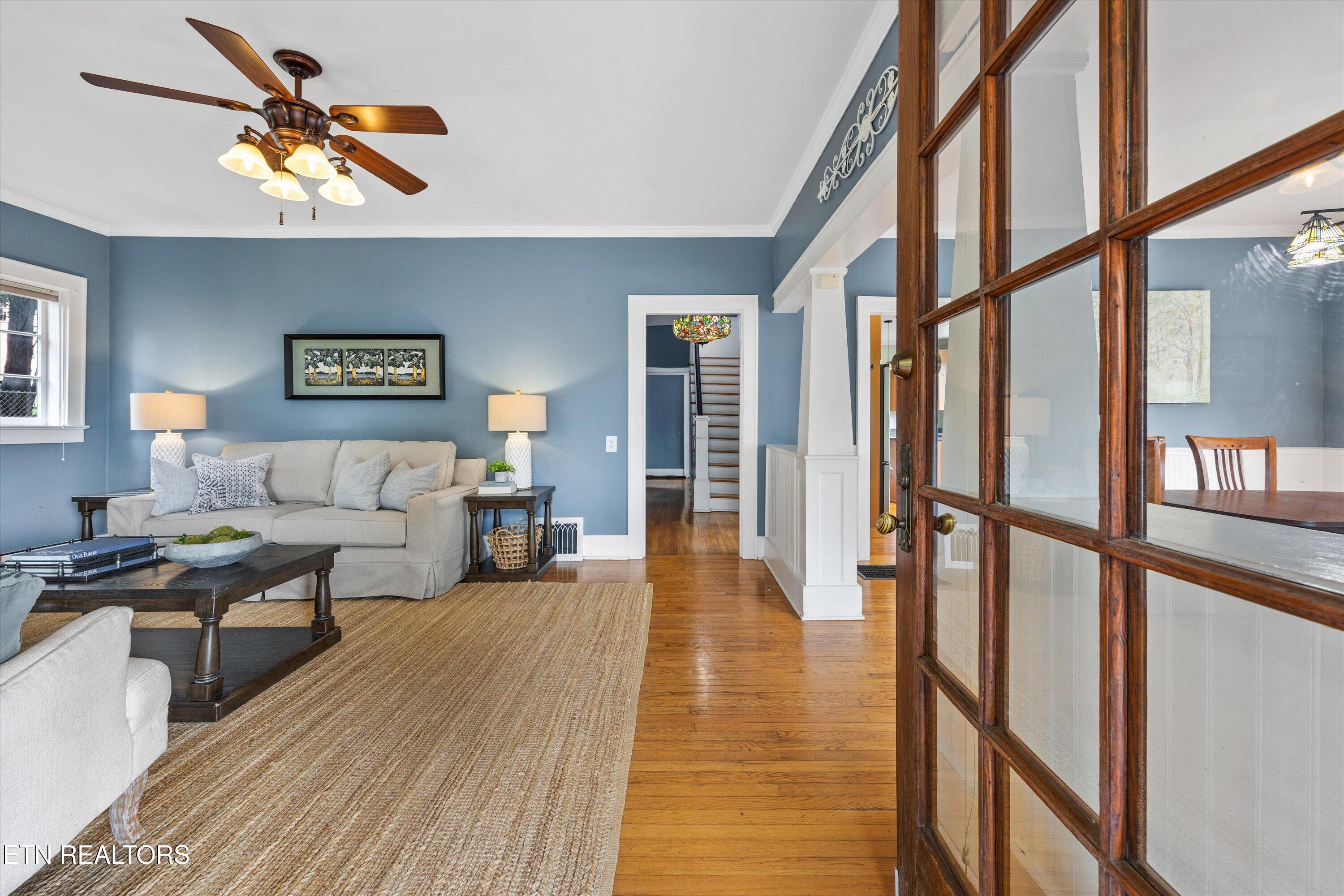 1011 Thompson Place