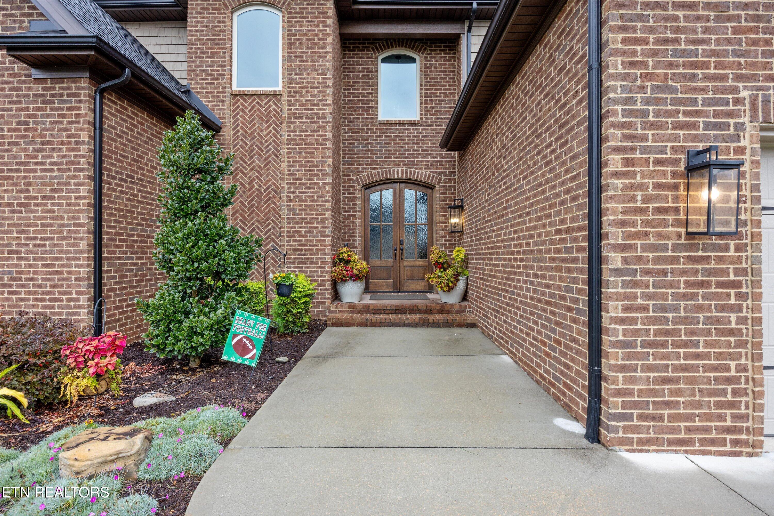 12033 Salt Creek Lane