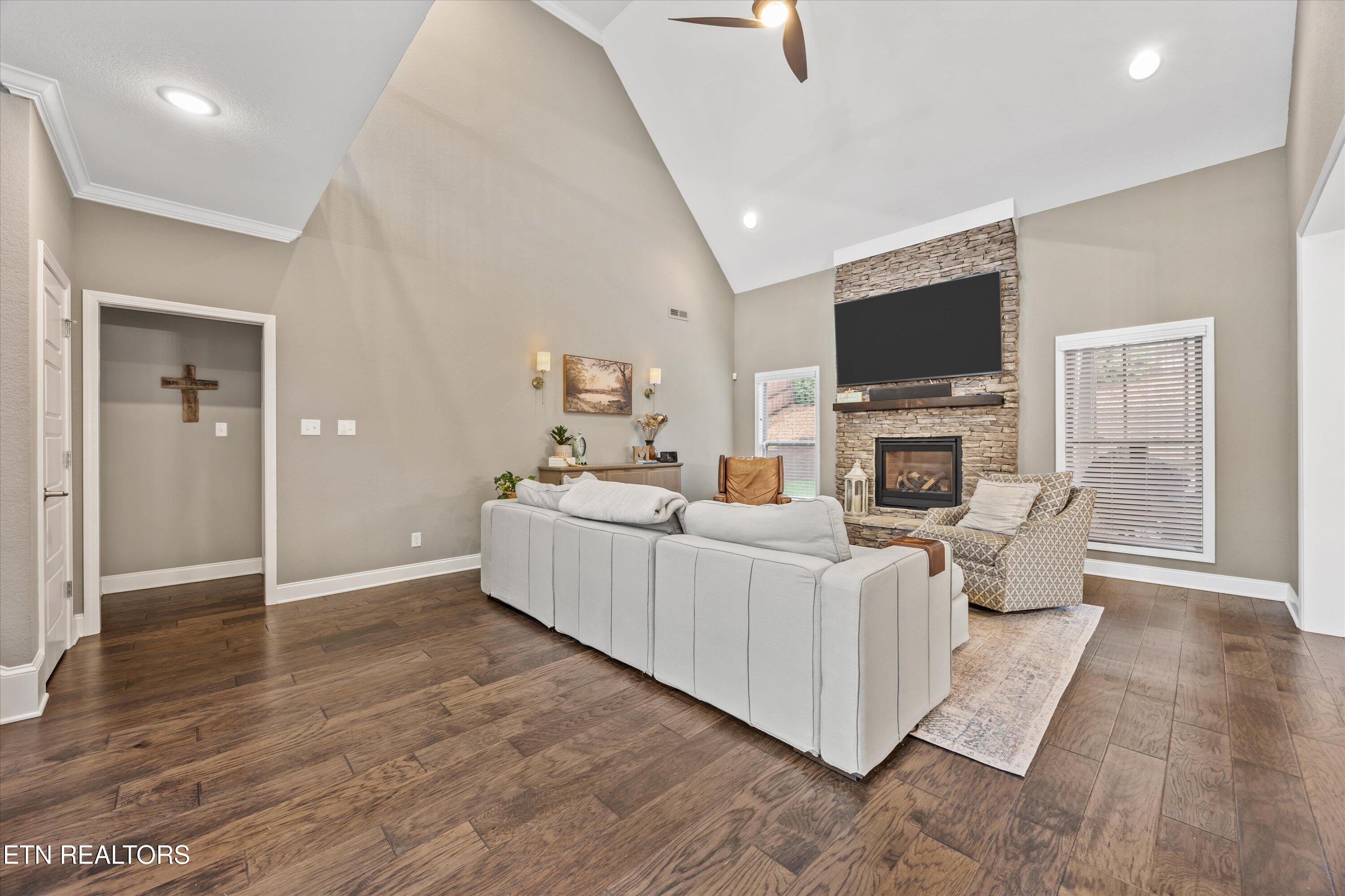 12033 Salt Creek Lane