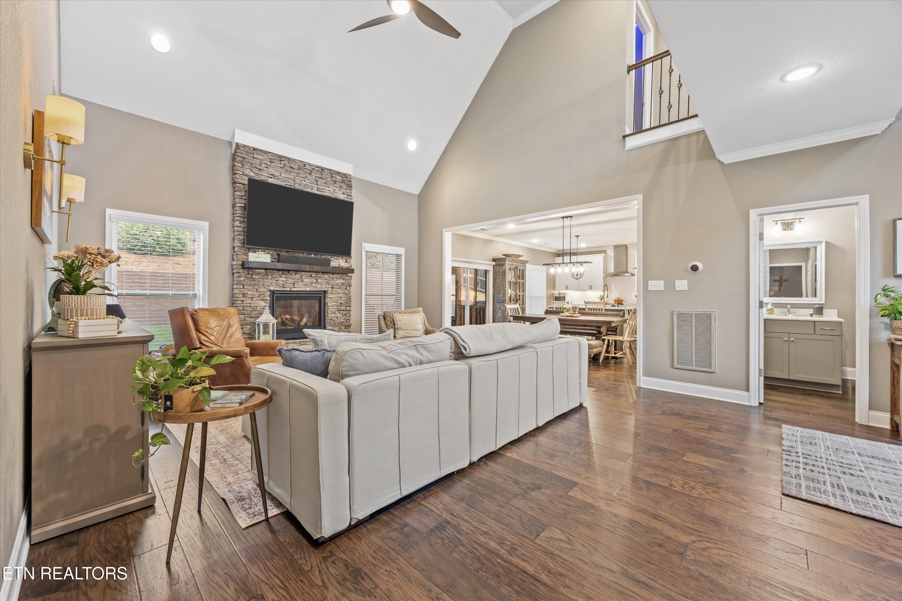 12033 Salt Creek Lane