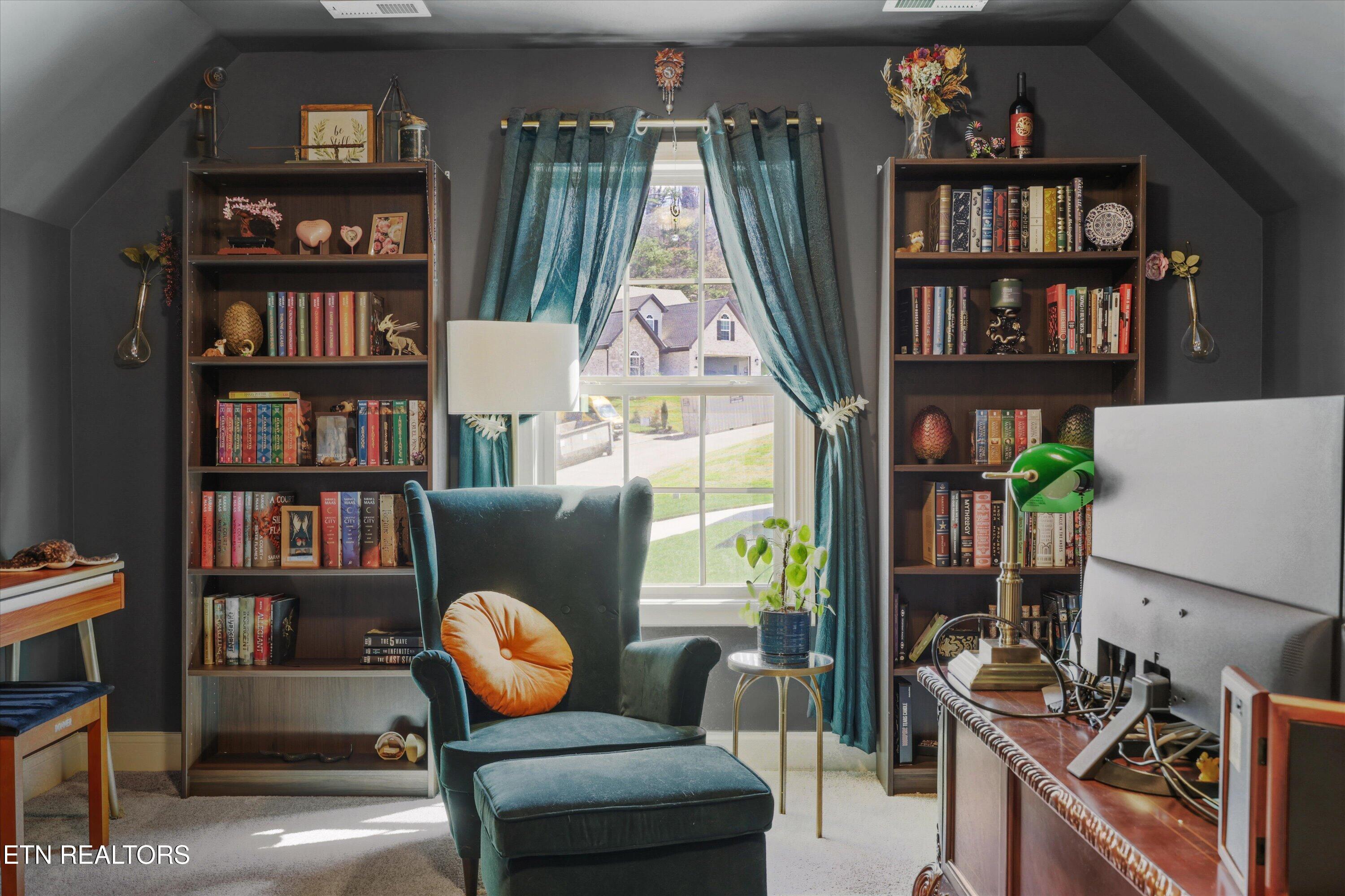 947 Westland Creek Blvd