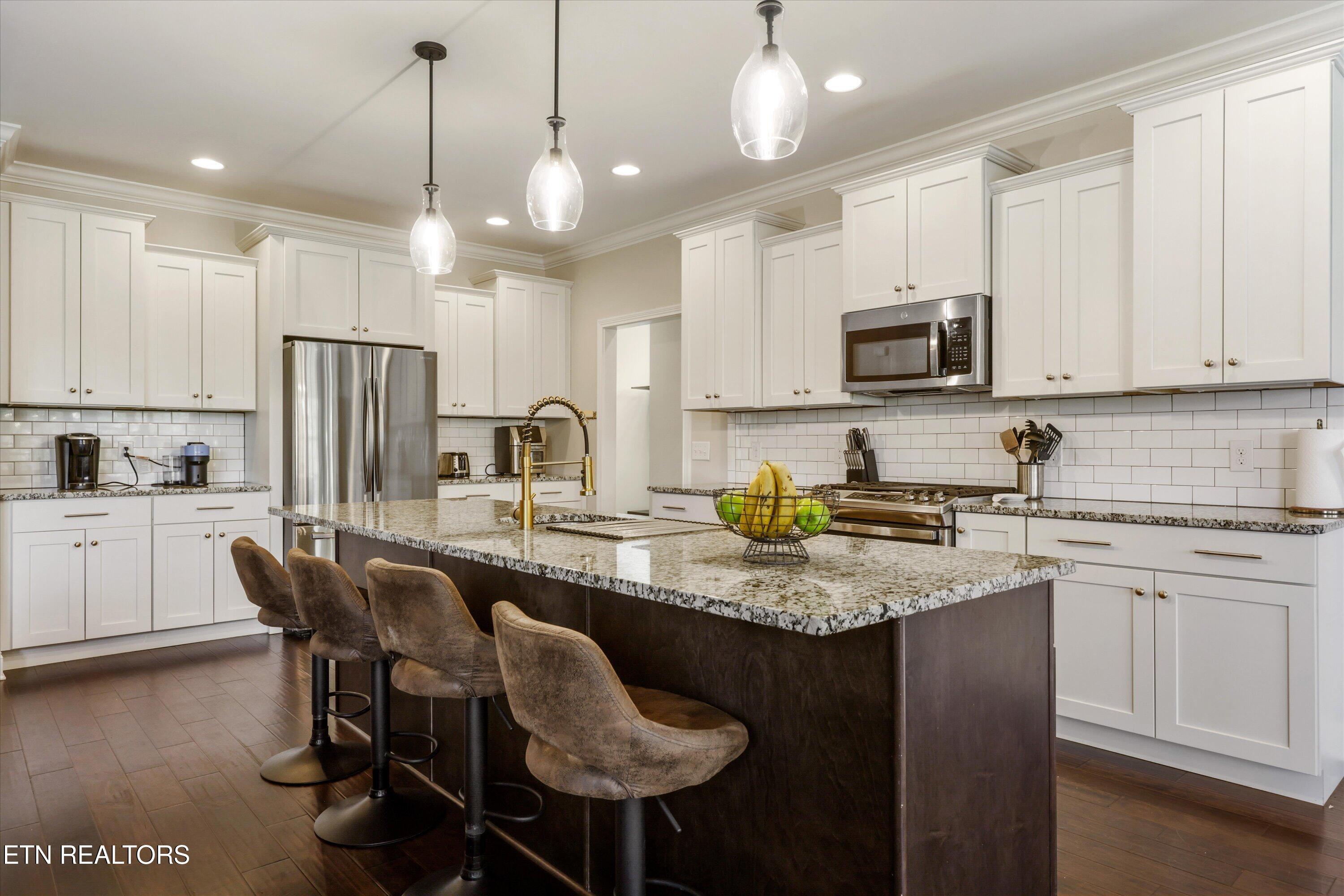 947 Westland Creek Blvd