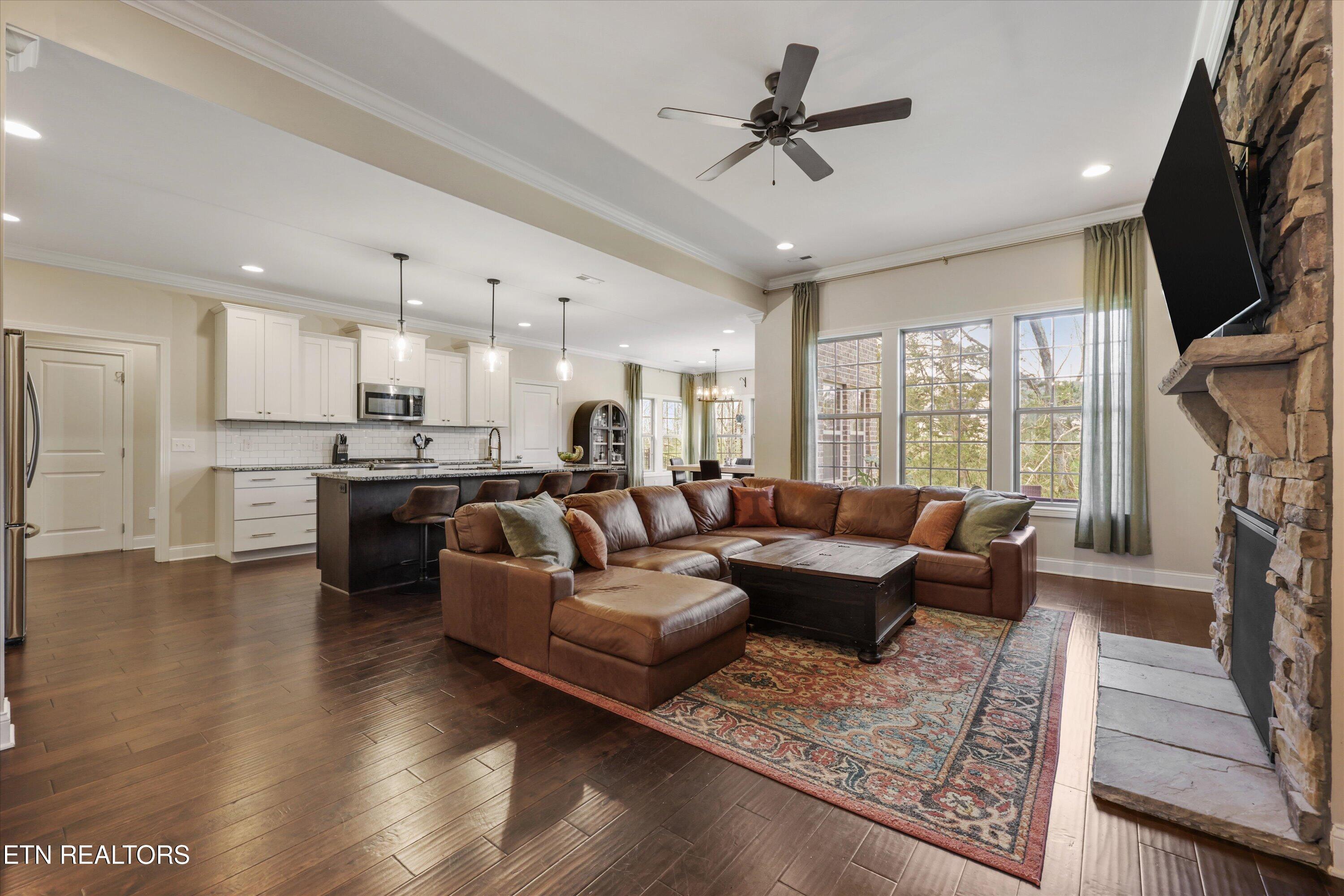 947 Westland Creek Blvd