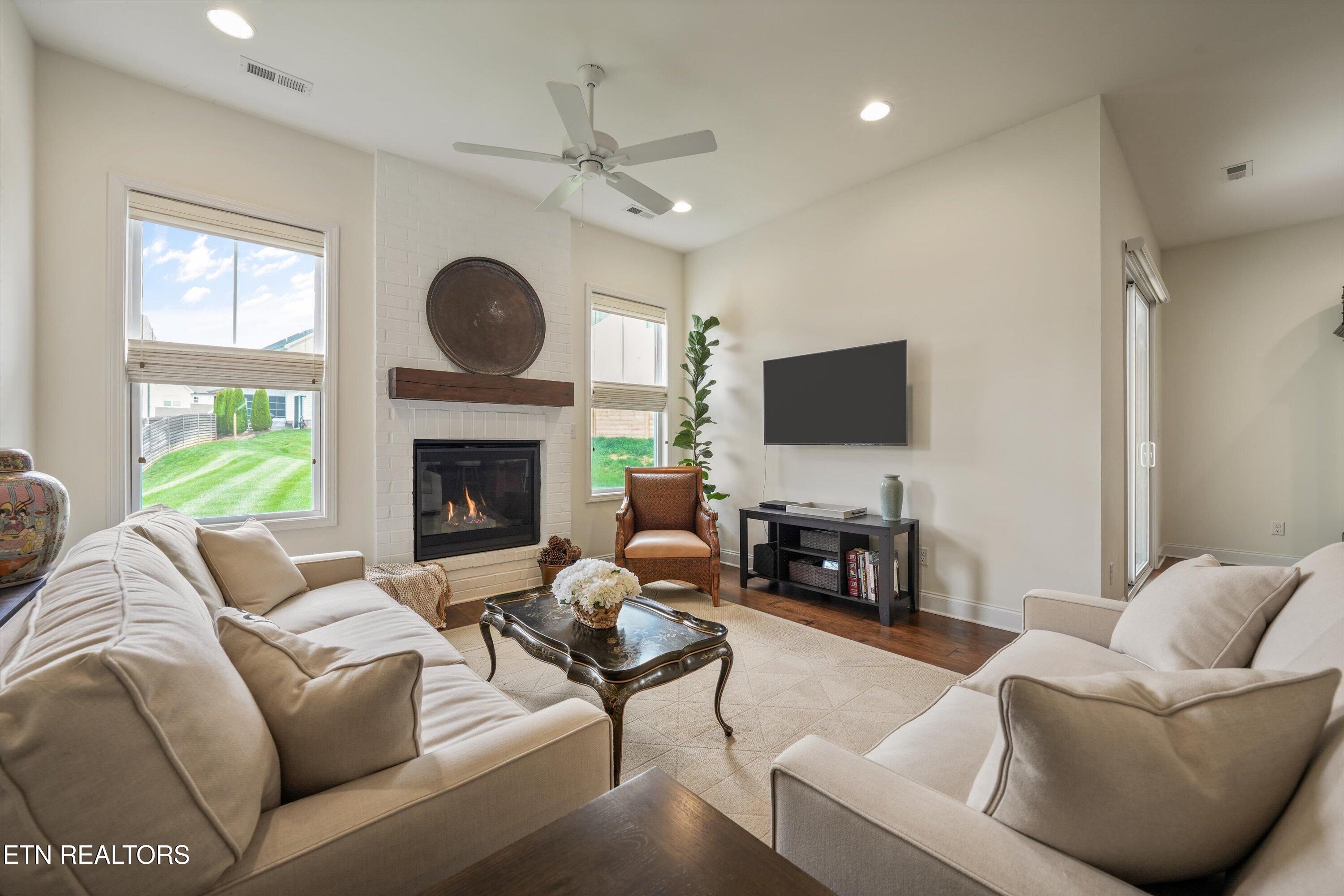 1139 Belle Pond Ave