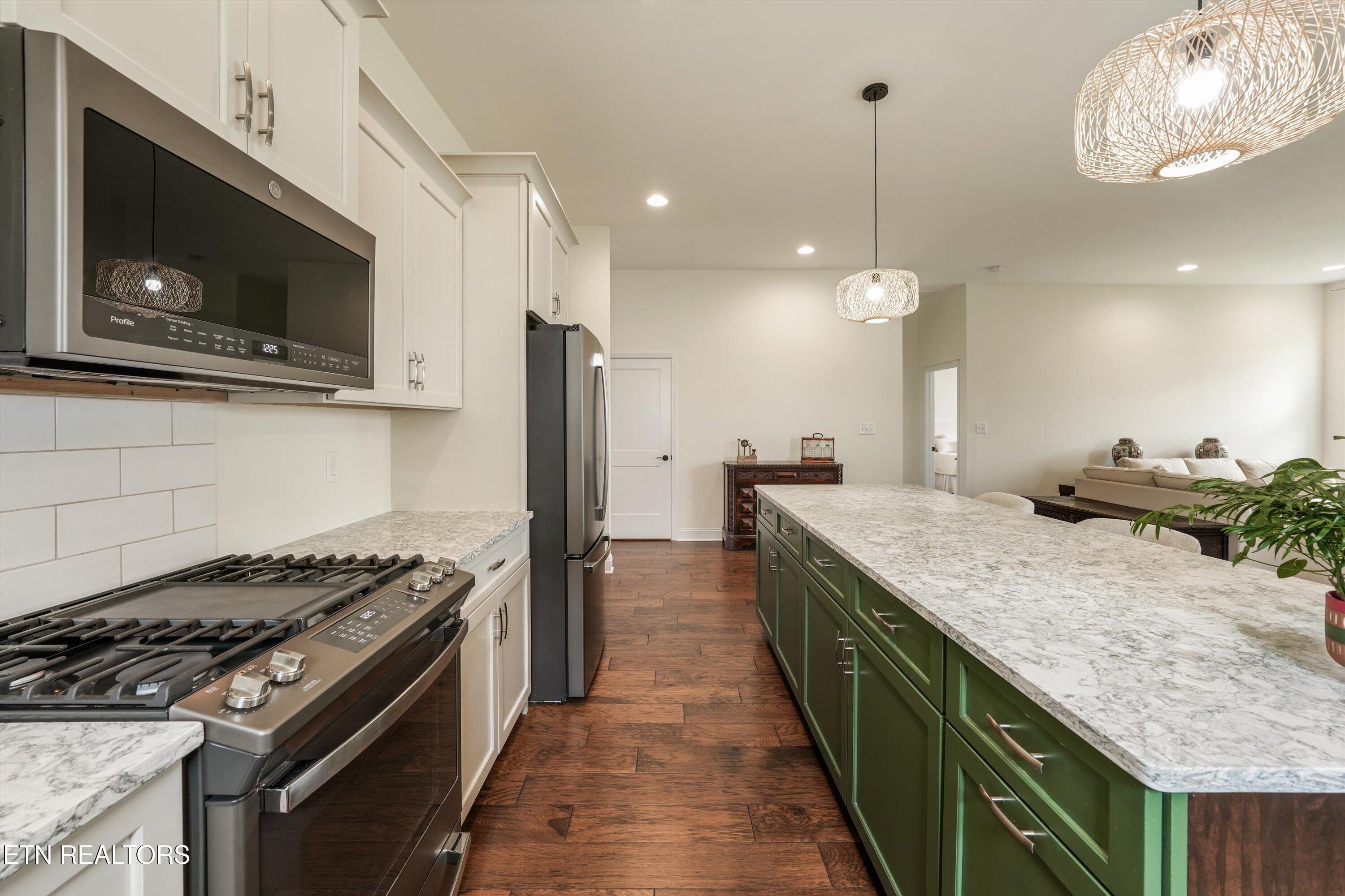 1139 Belle Pond Ave