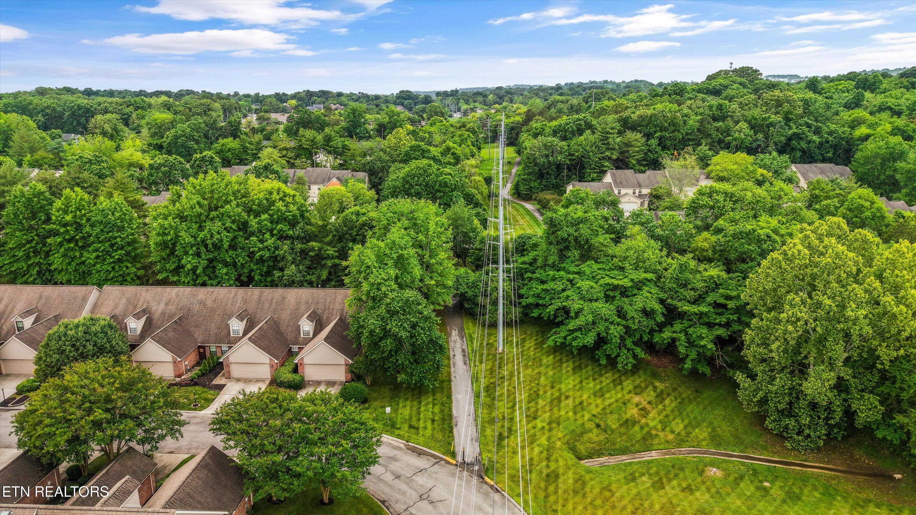 665 Farragut Commons Drive