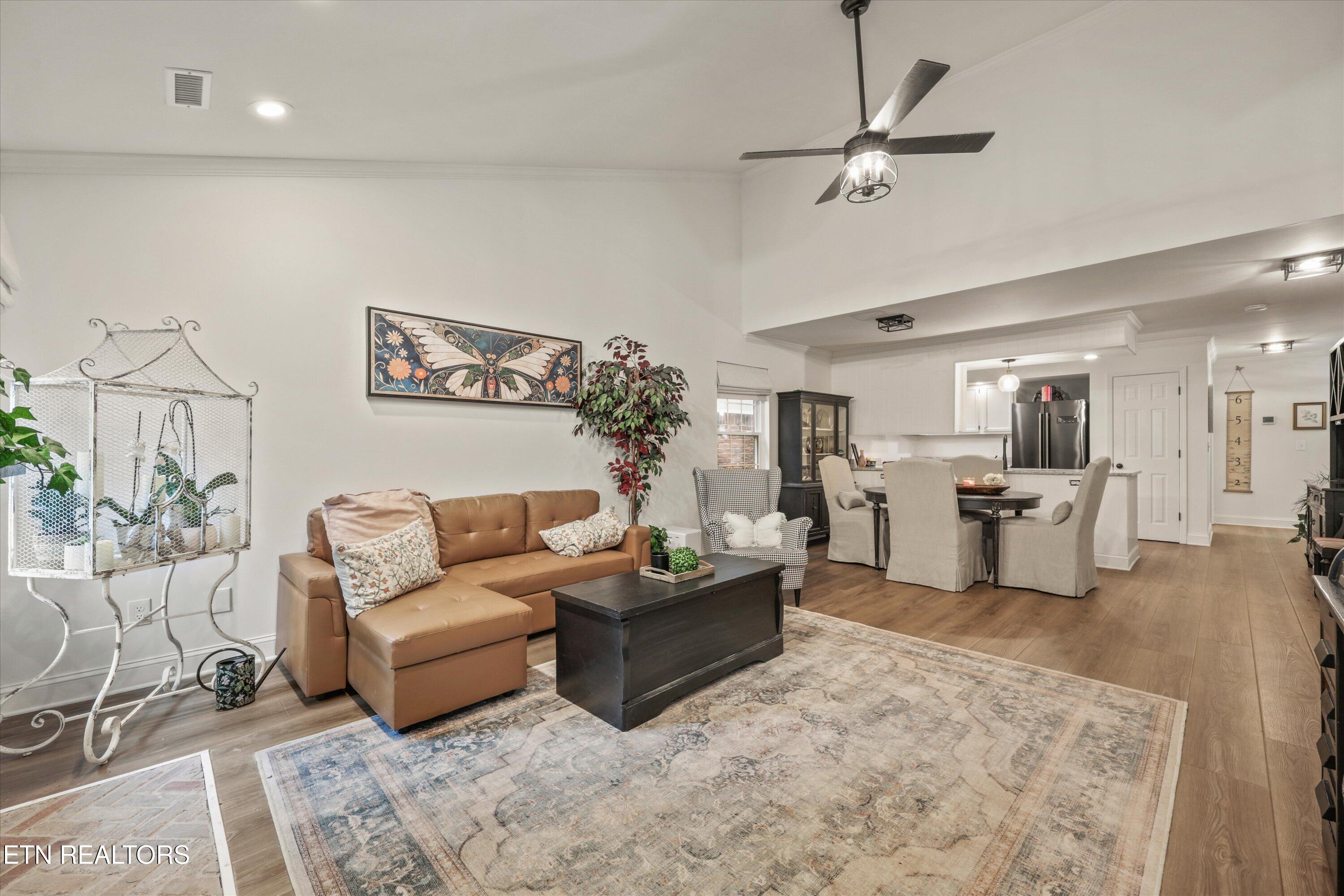 665 Farragut Commons Drive