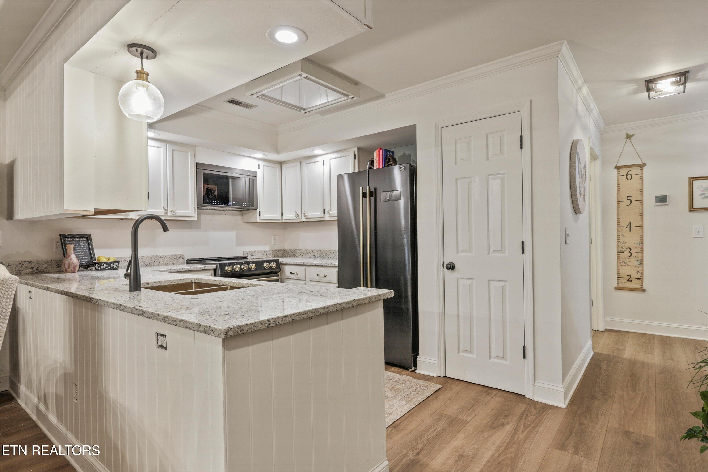 665 Farragut Commons Drive