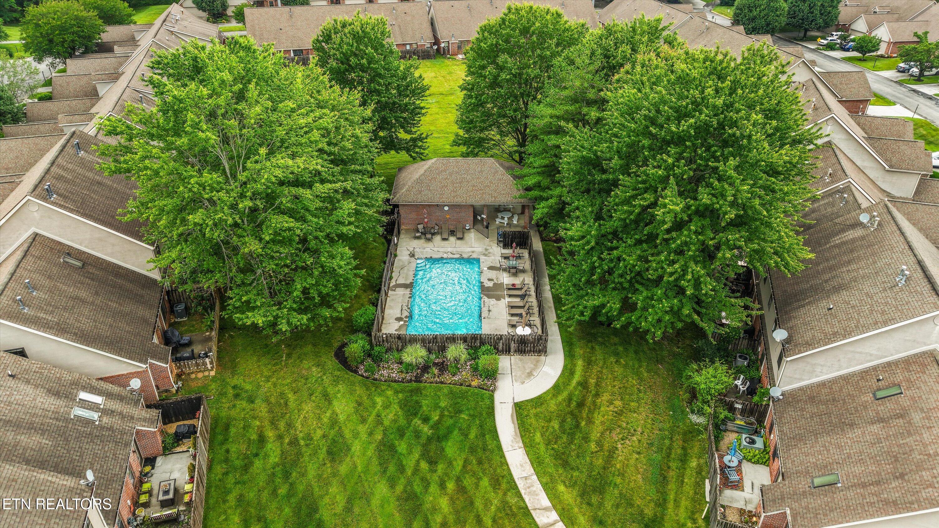 665 Farragut Commons Drive