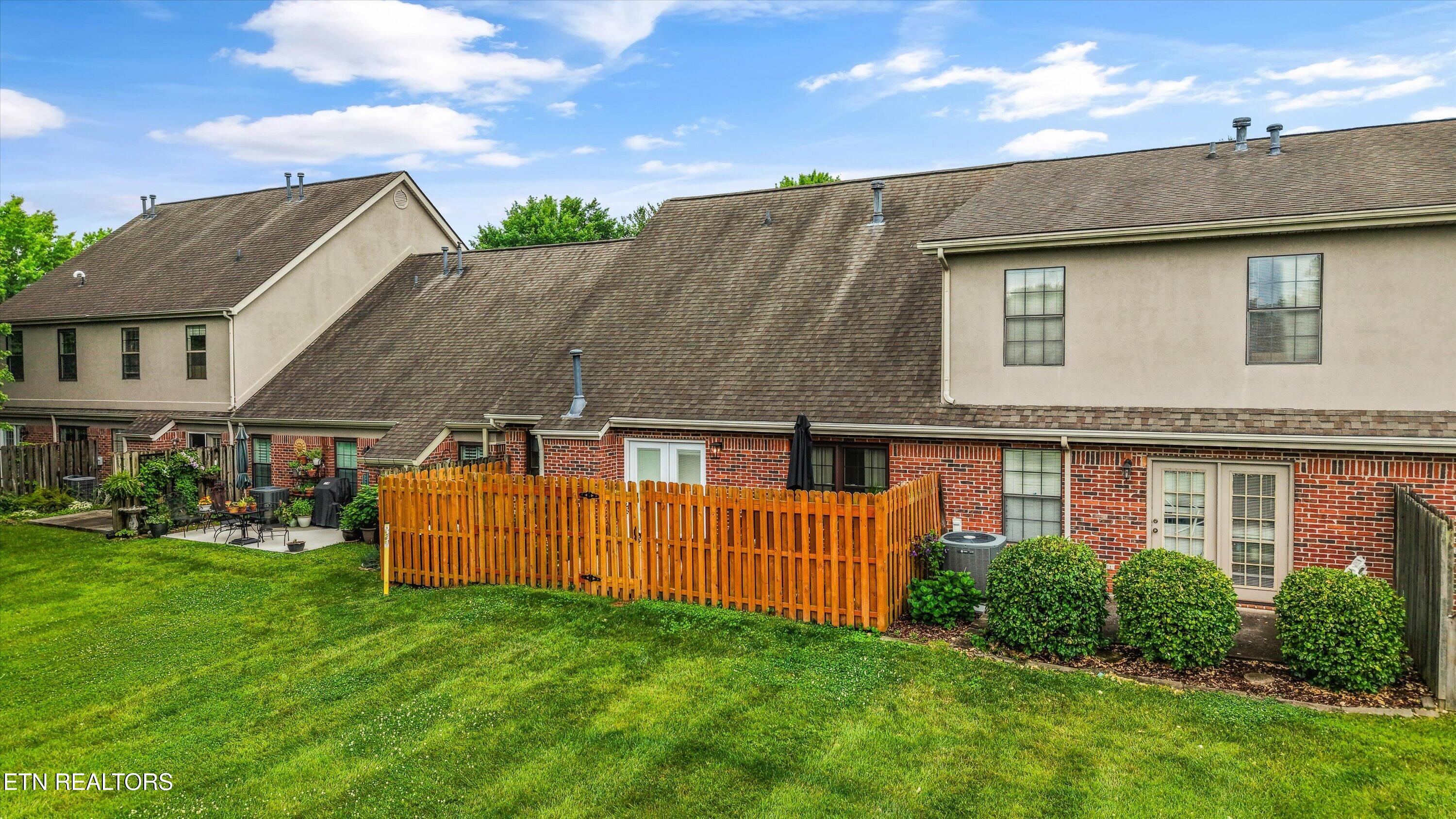 665 Farragut Commons Drive