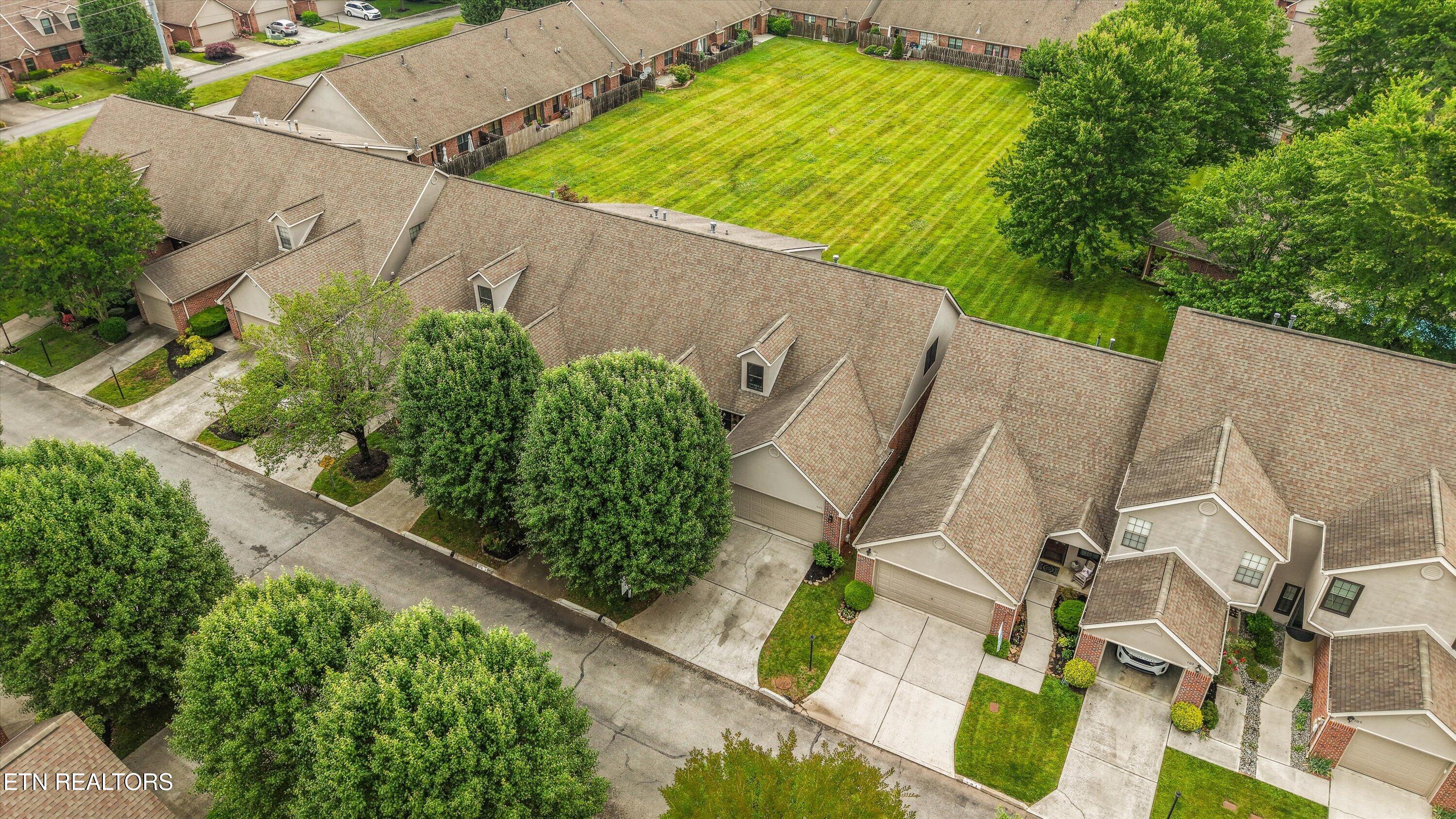 665 Farragut Commons Drive