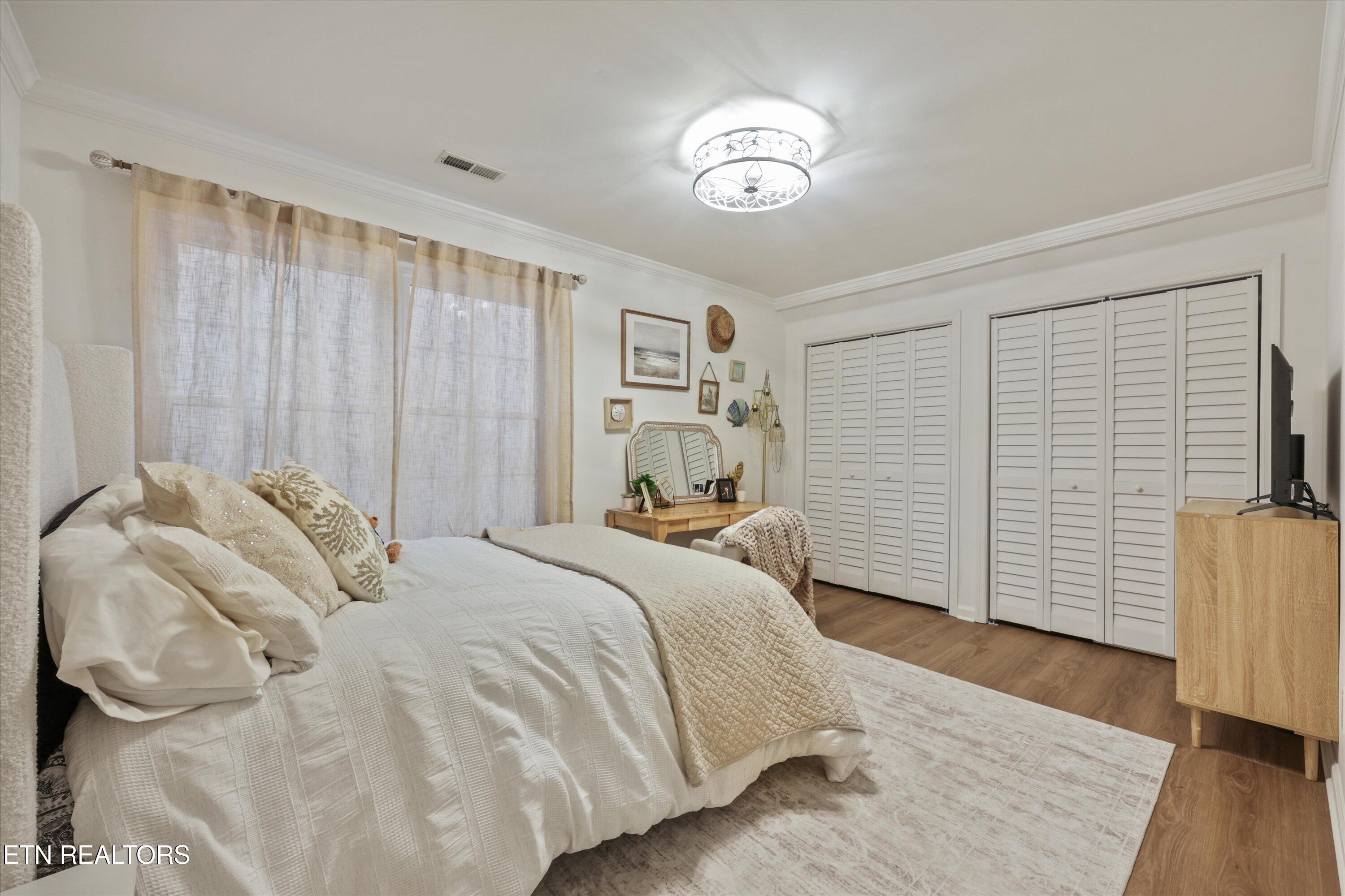 665 Farragut Commons Drive